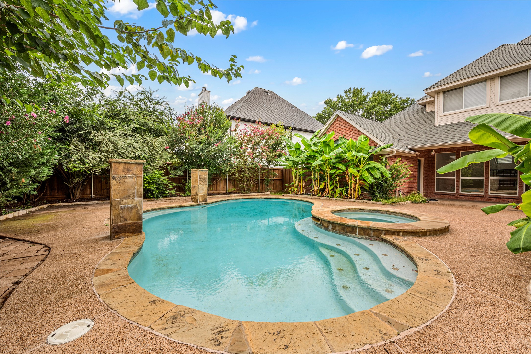 2101 Tarrant Lane