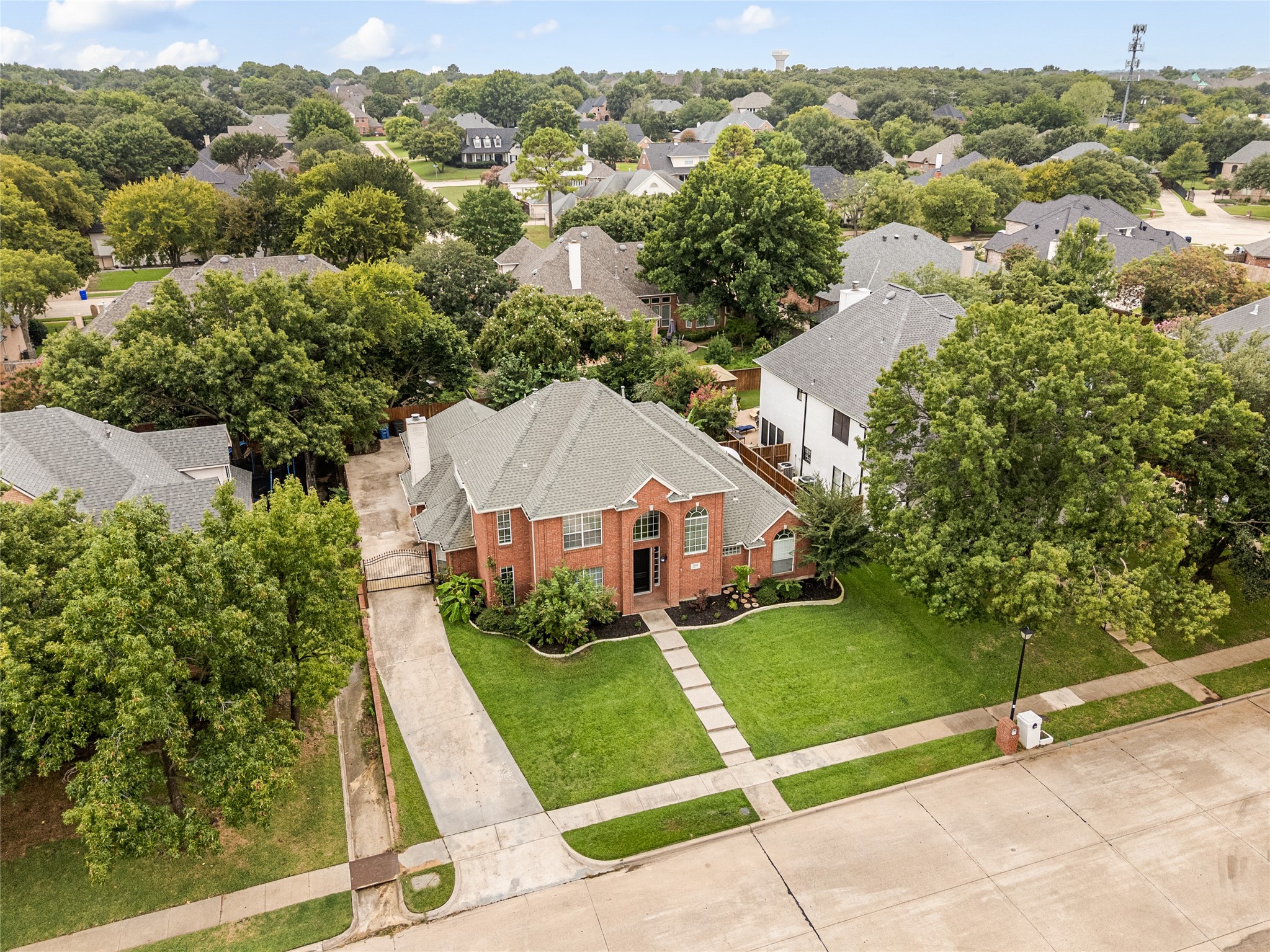 2101 Tarrant Lane