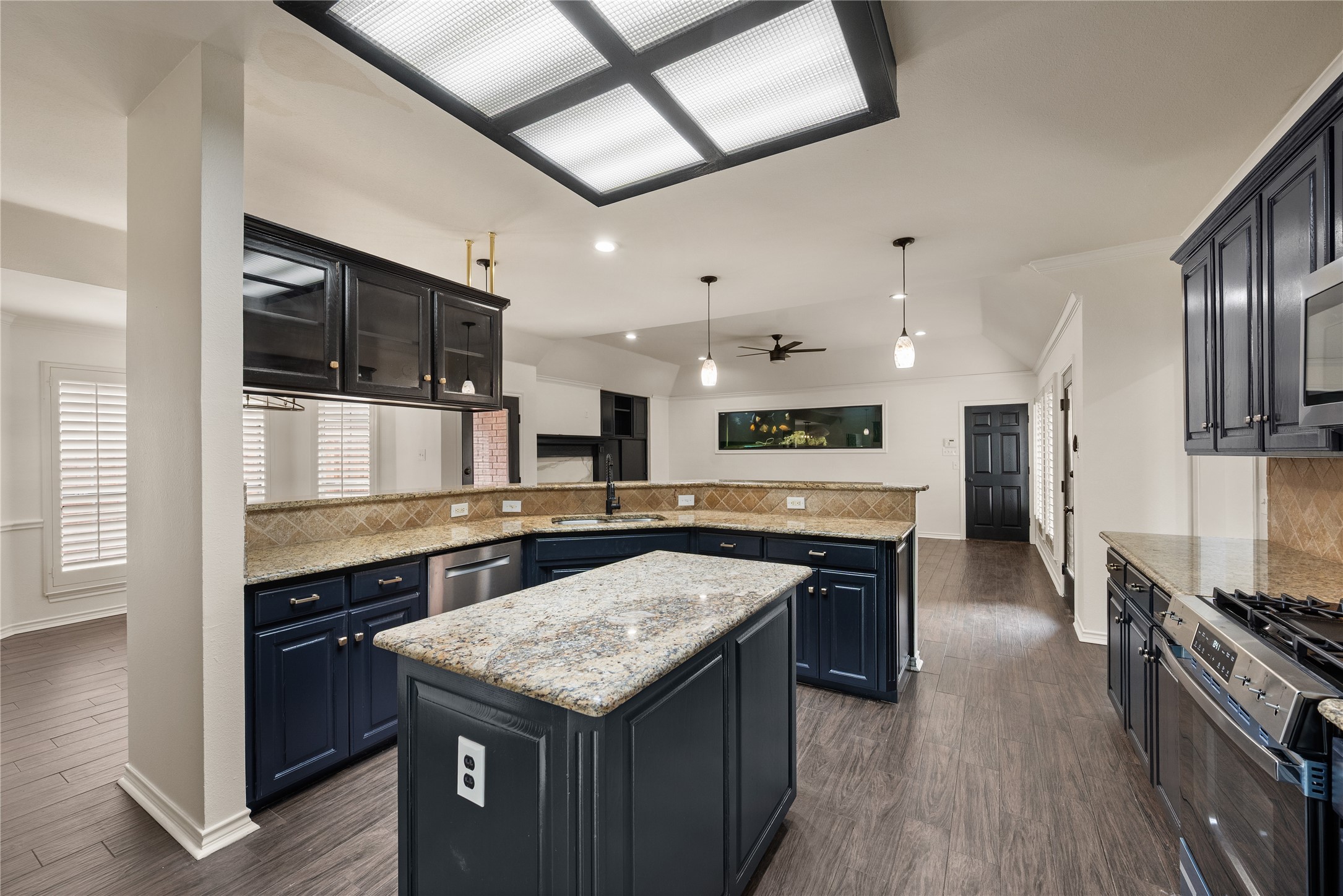 2101 Tarrant Lane