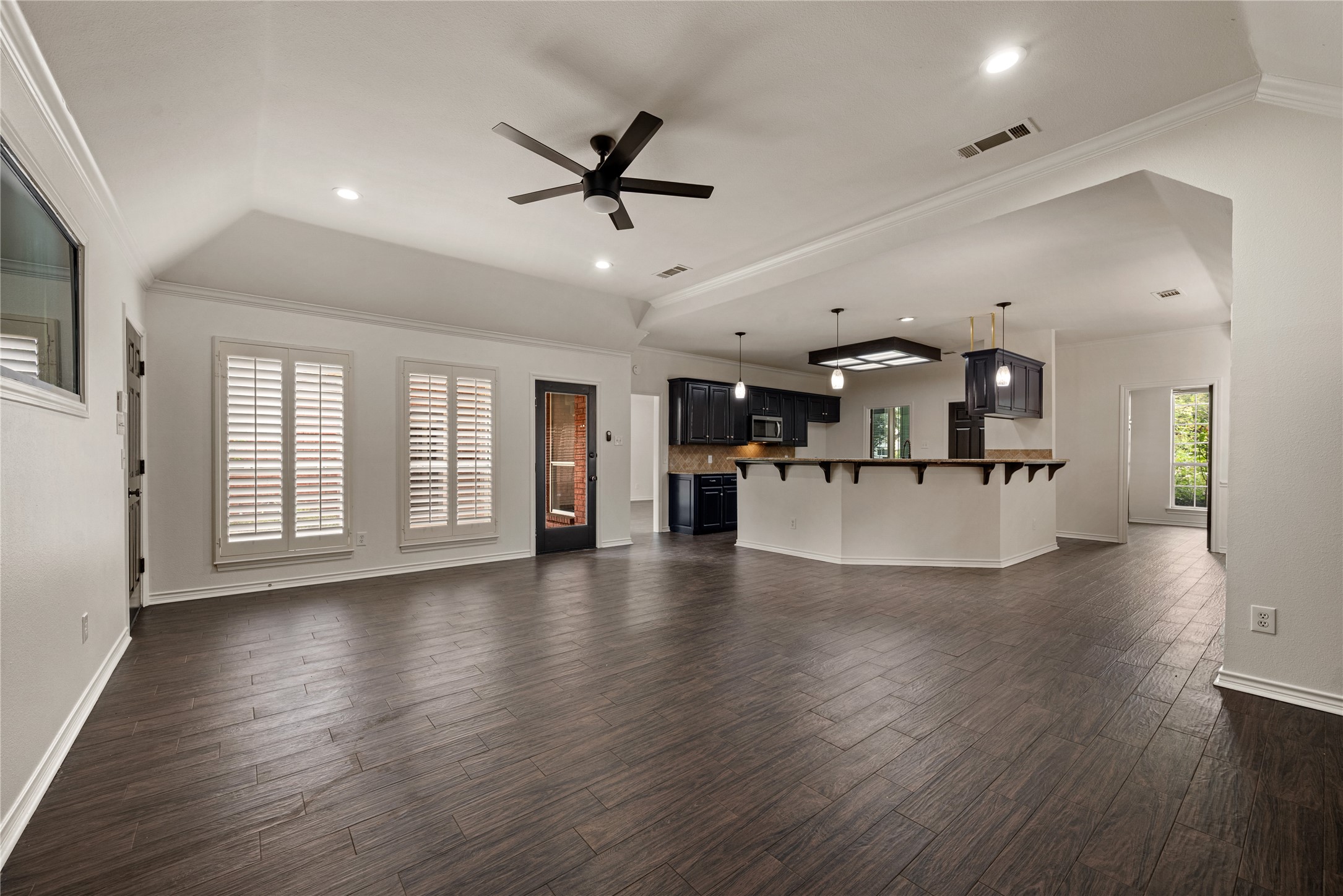 2101 Tarrant Lane