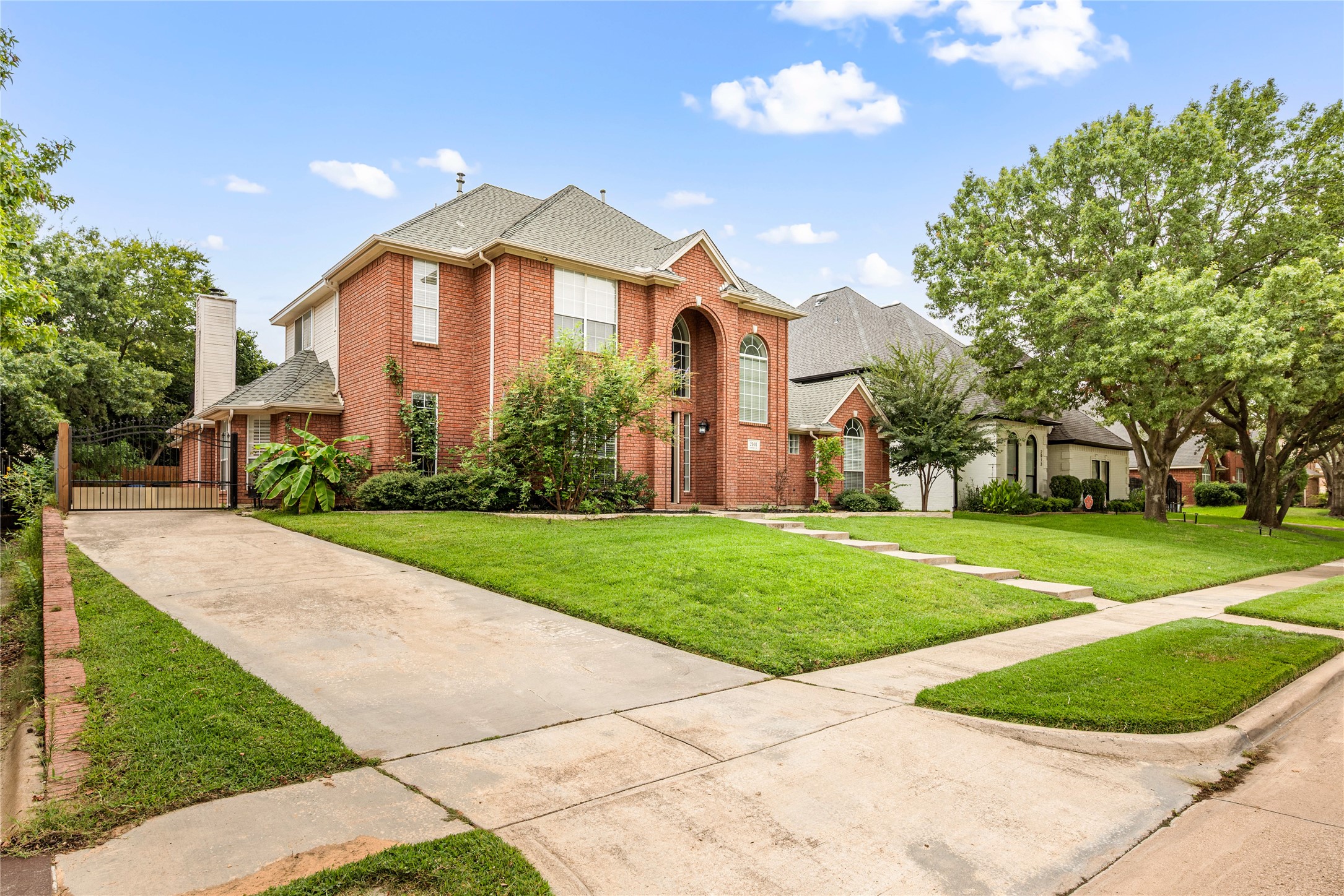 2101 Tarrant Lane