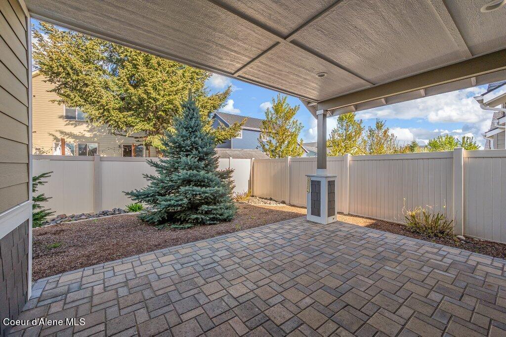 8042 N HIBISCUS LN, Coeur d'Alene