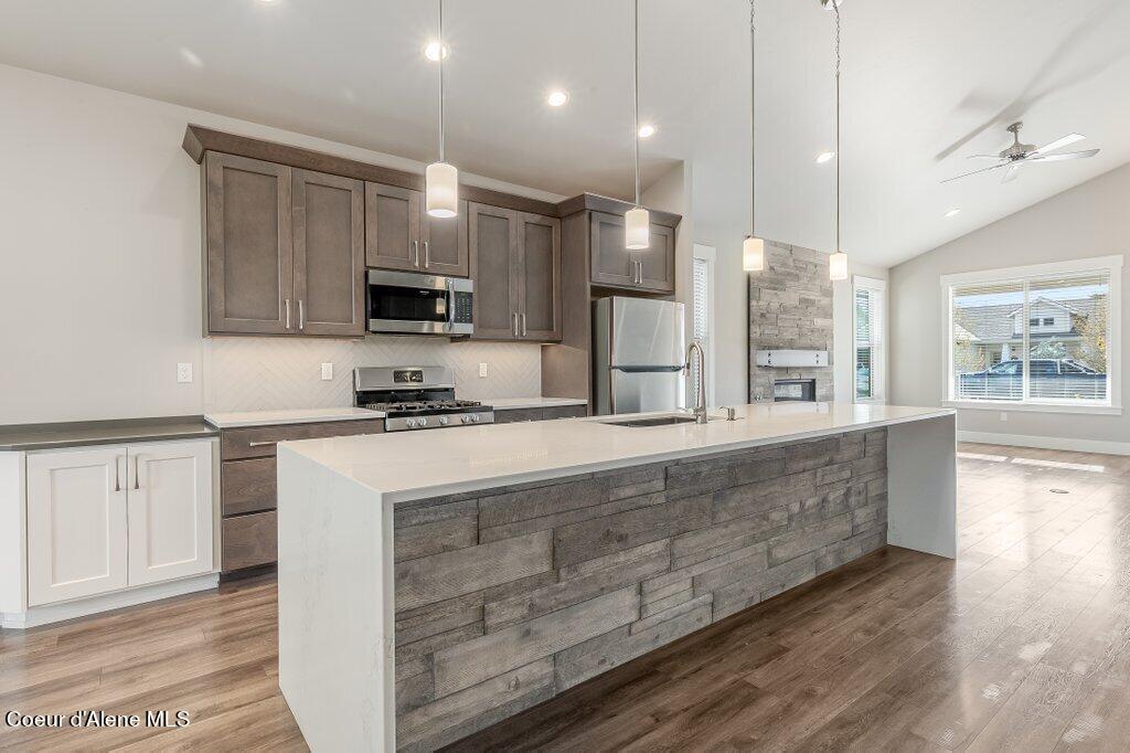 8042 N HIBISCUS LN, Coeur d'Alene