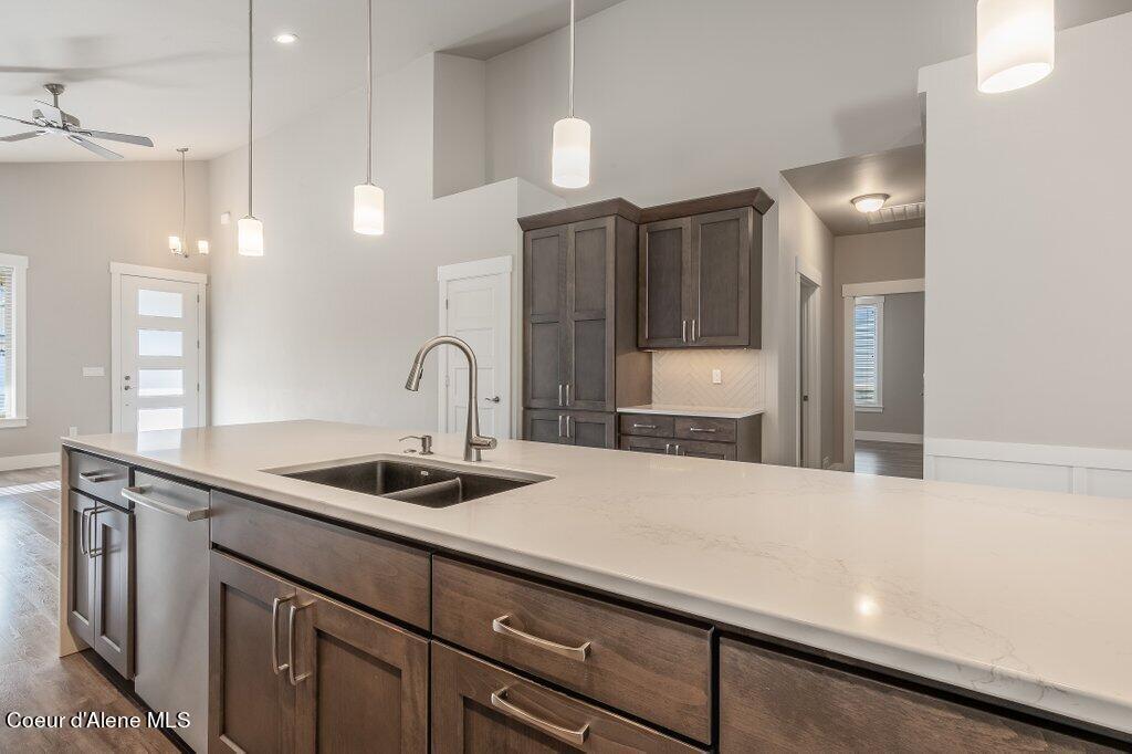 8042 N HIBISCUS LN, Coeur d'Alene