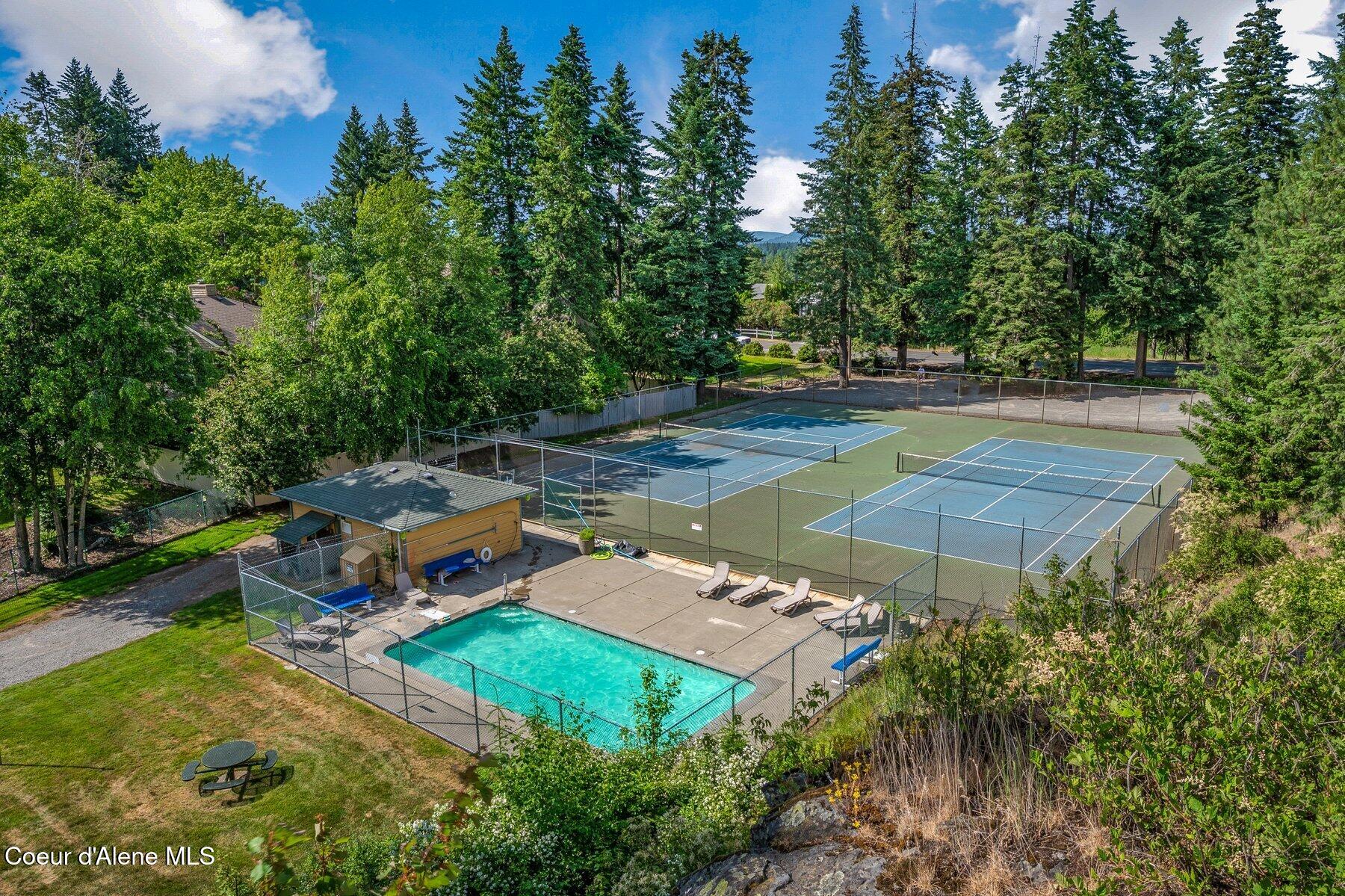 8562 N AUDUBON DR