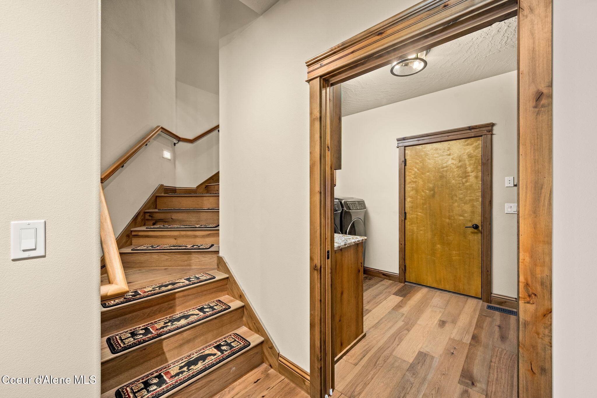 1609 E Amulet Cir