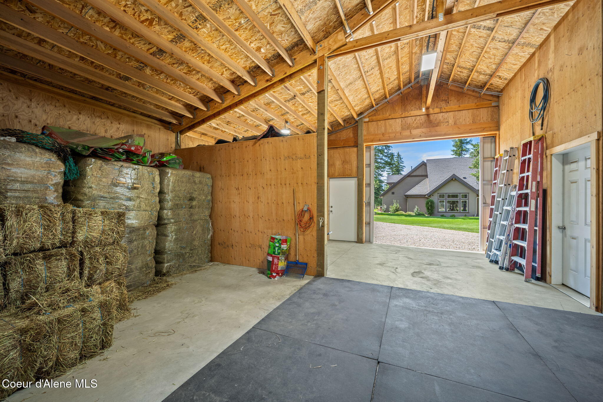 1609 E Amulet Cir