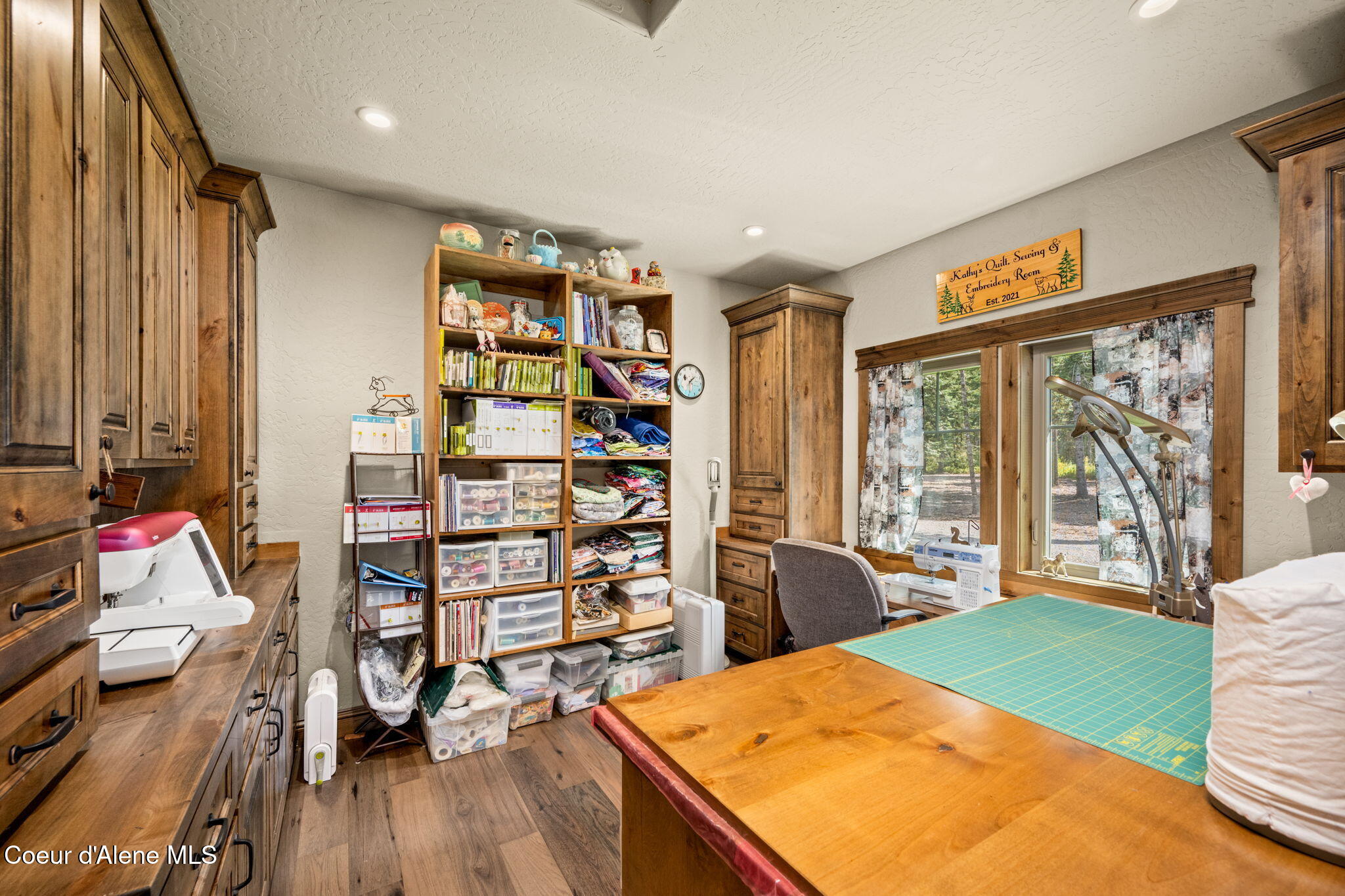 1609 E Amulet Cir