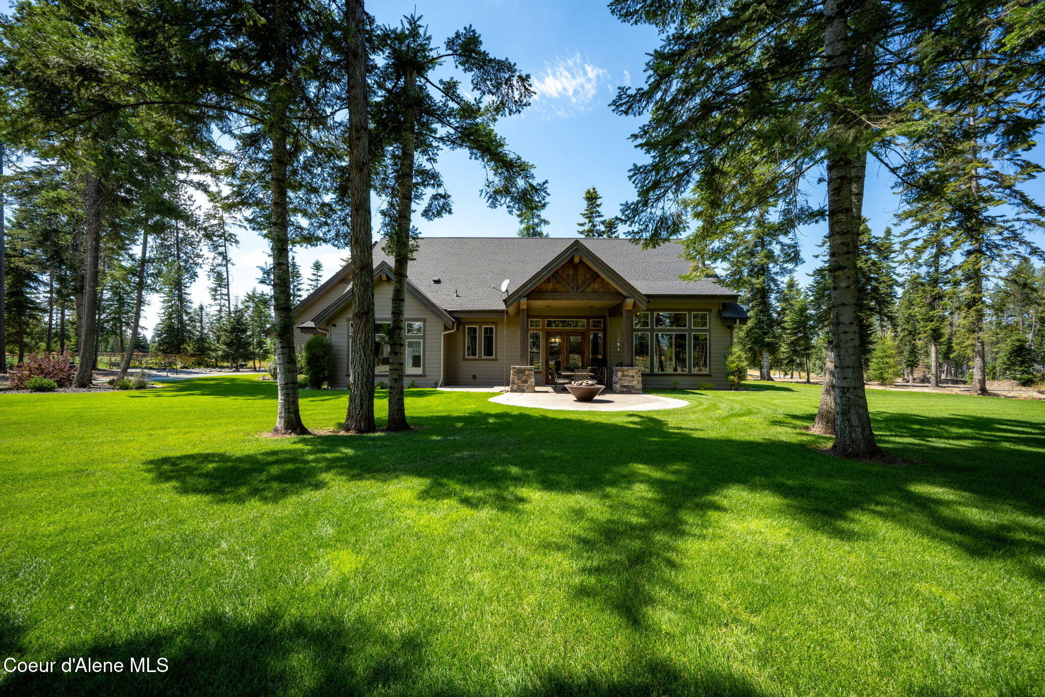 1609 E Amulet Cir
