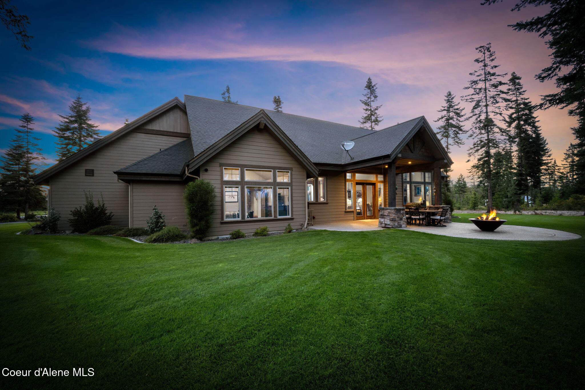 1609 E Amulet Cir