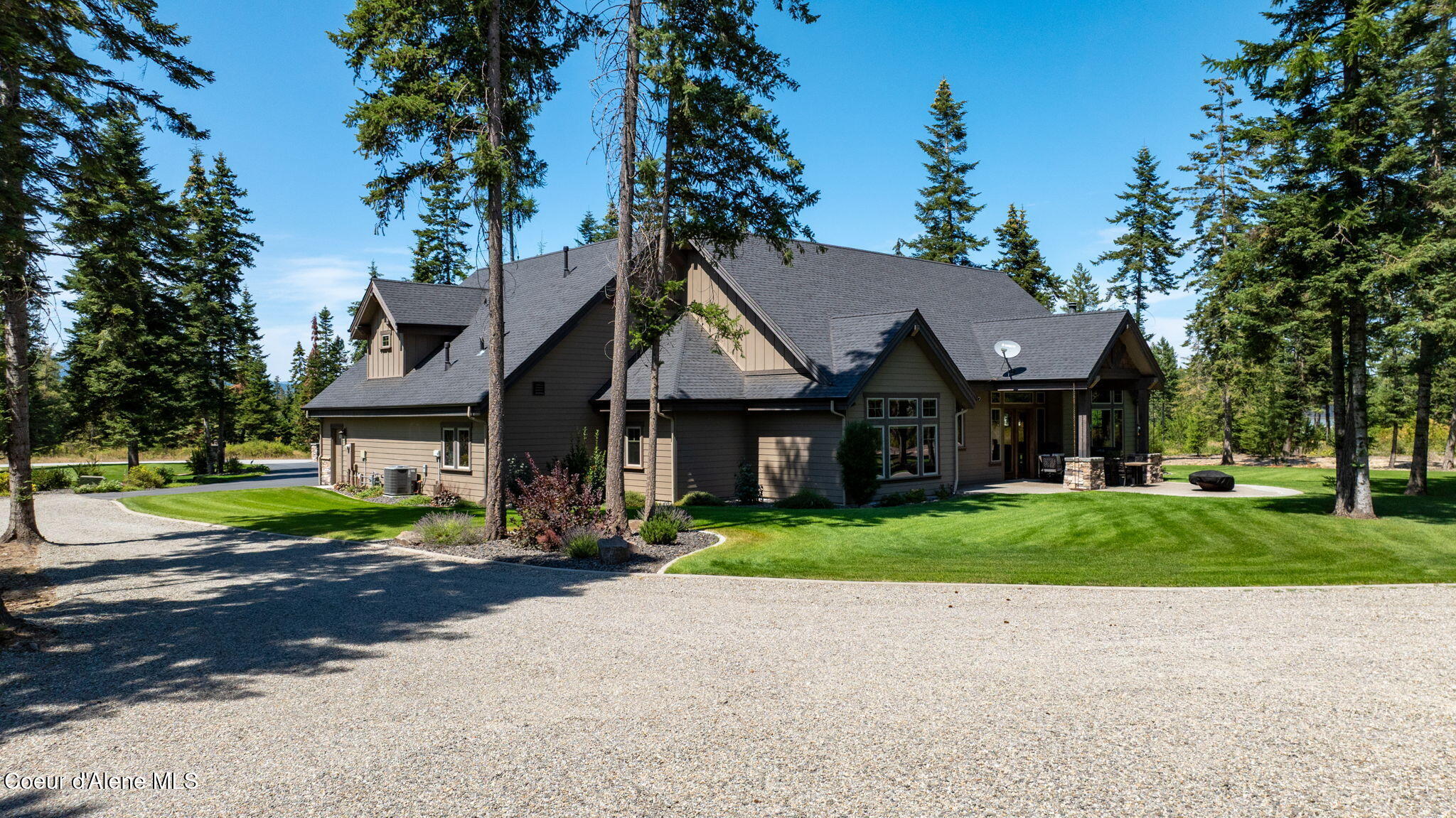1609 E Amulet Cir