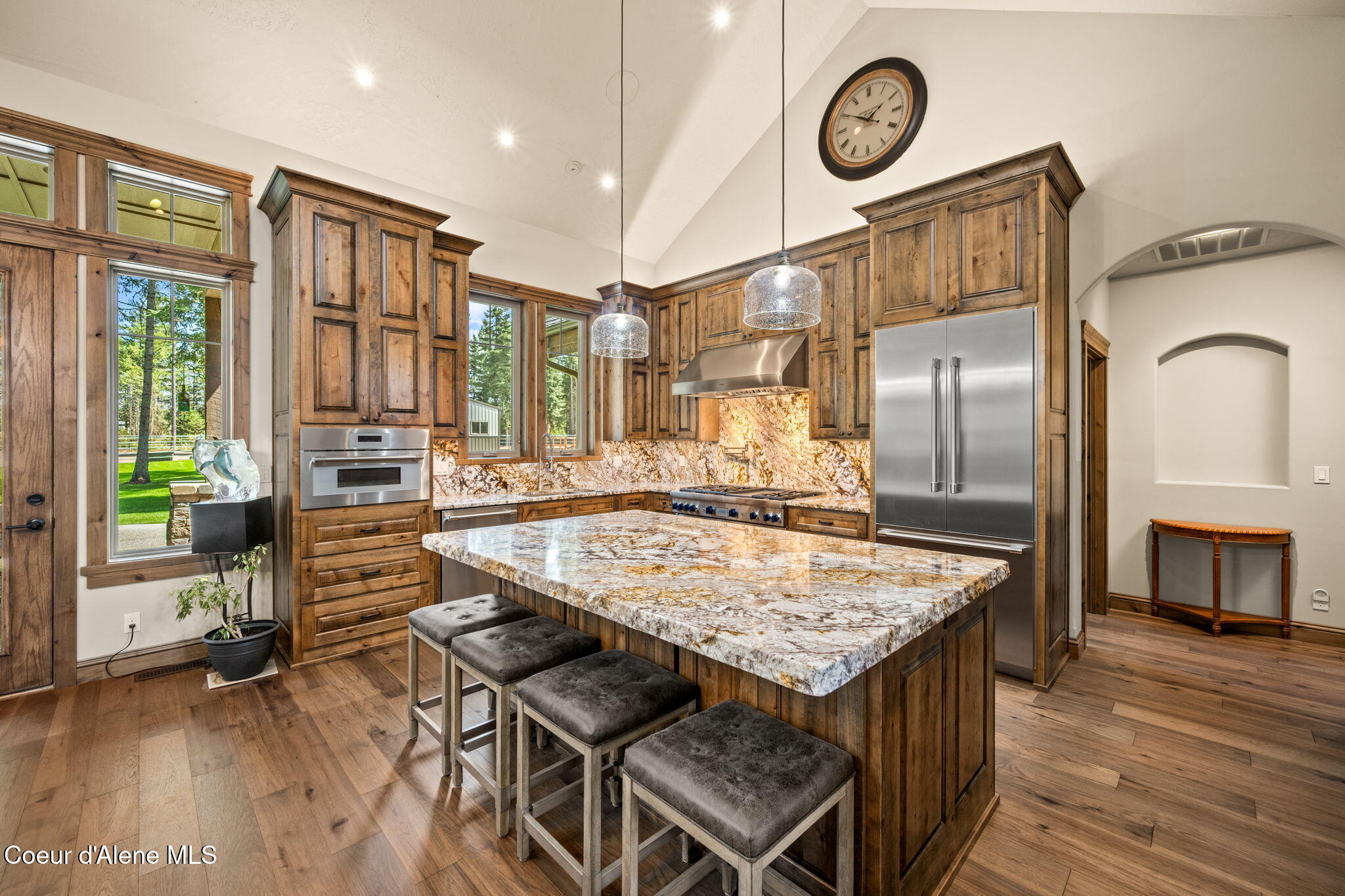 1609 E Amulet Cir