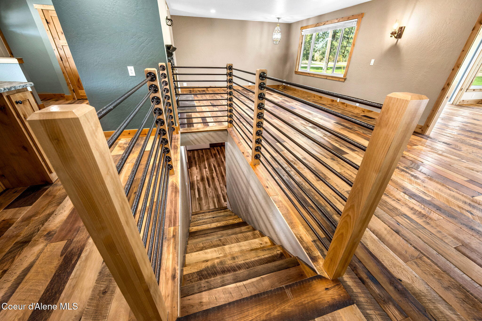 307 Woodland Dr
