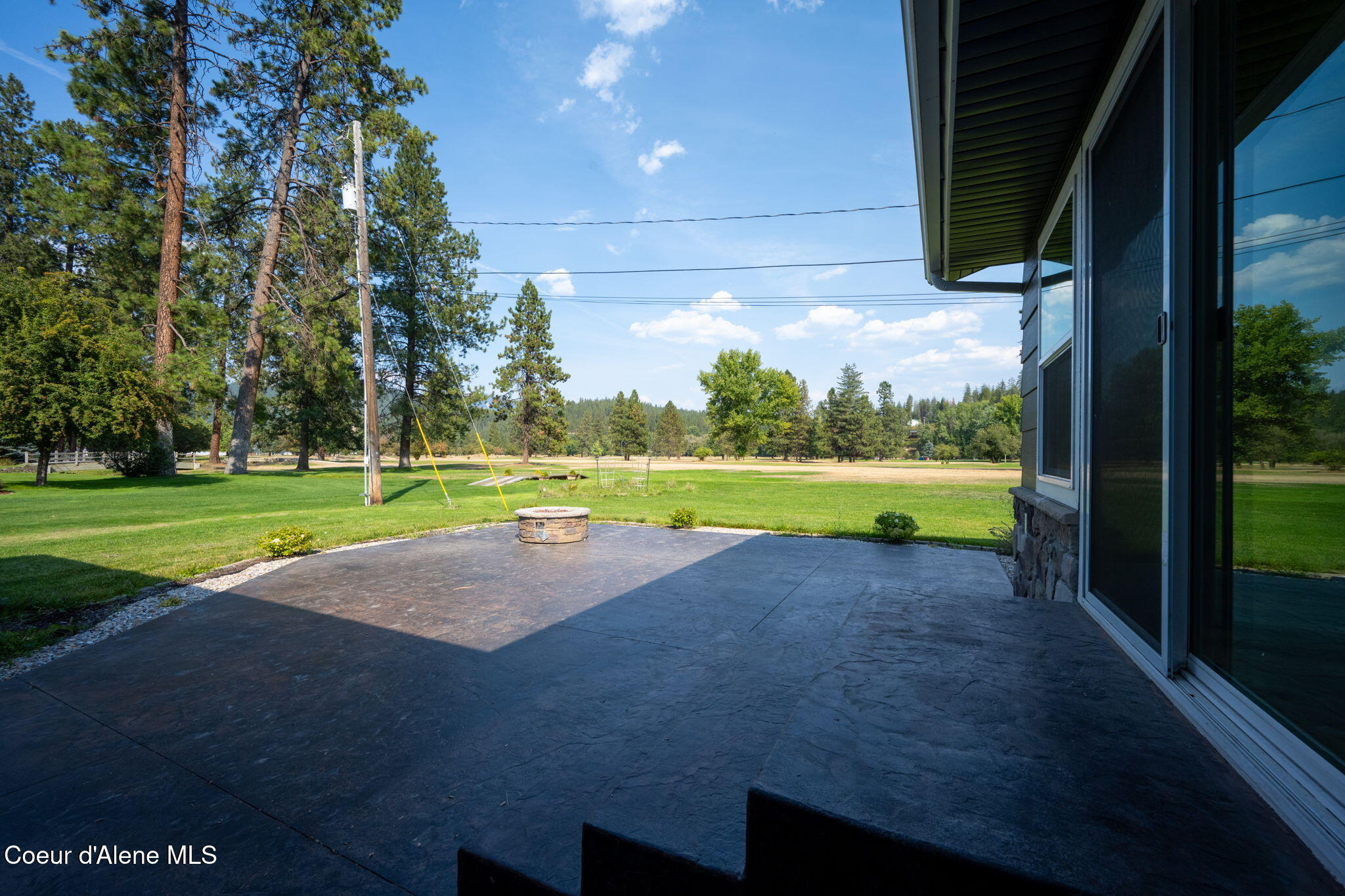 307 Woodland Dr