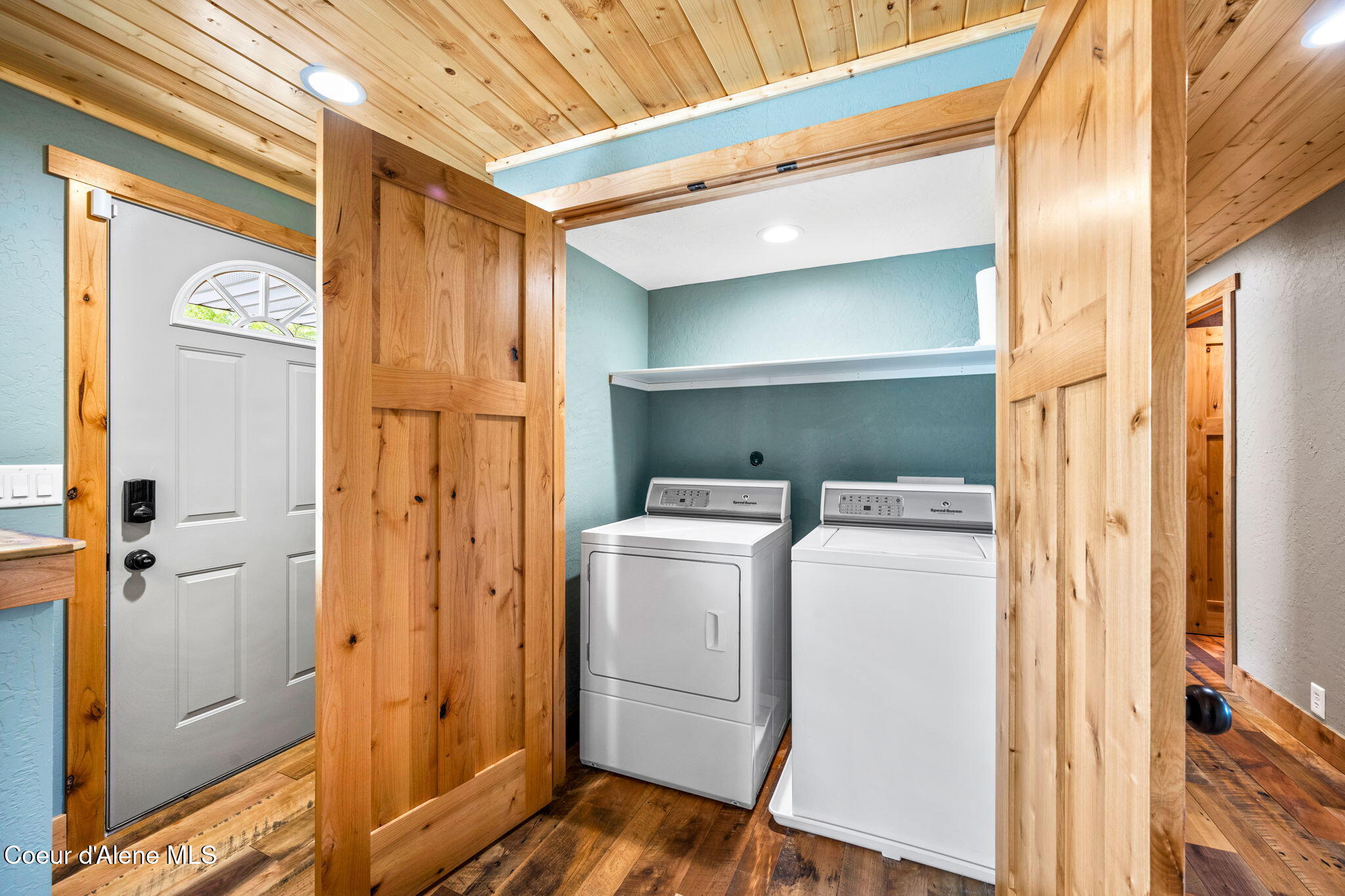 307 Woodland Dr