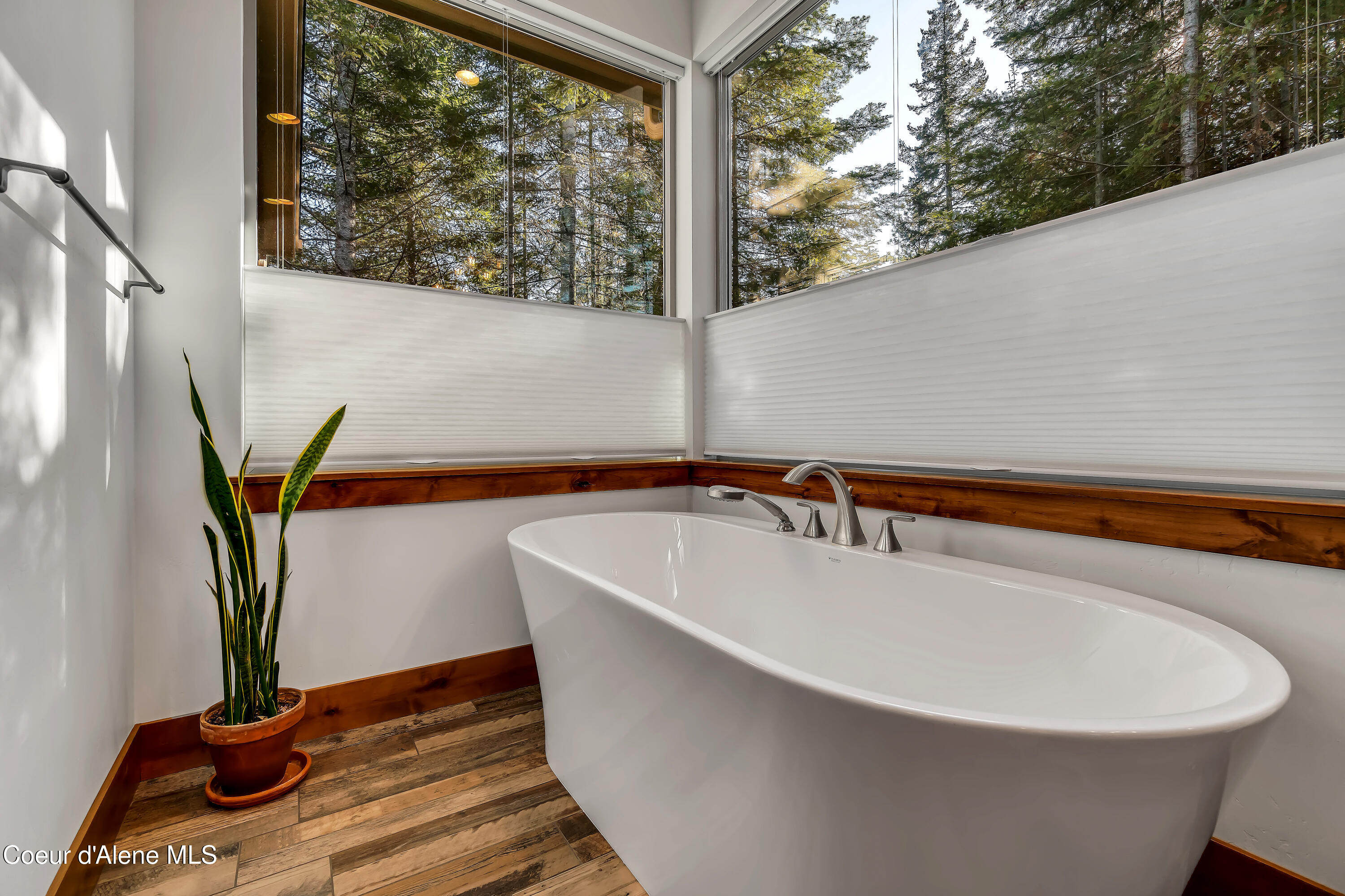 L3 B1 N Mountain View Rd