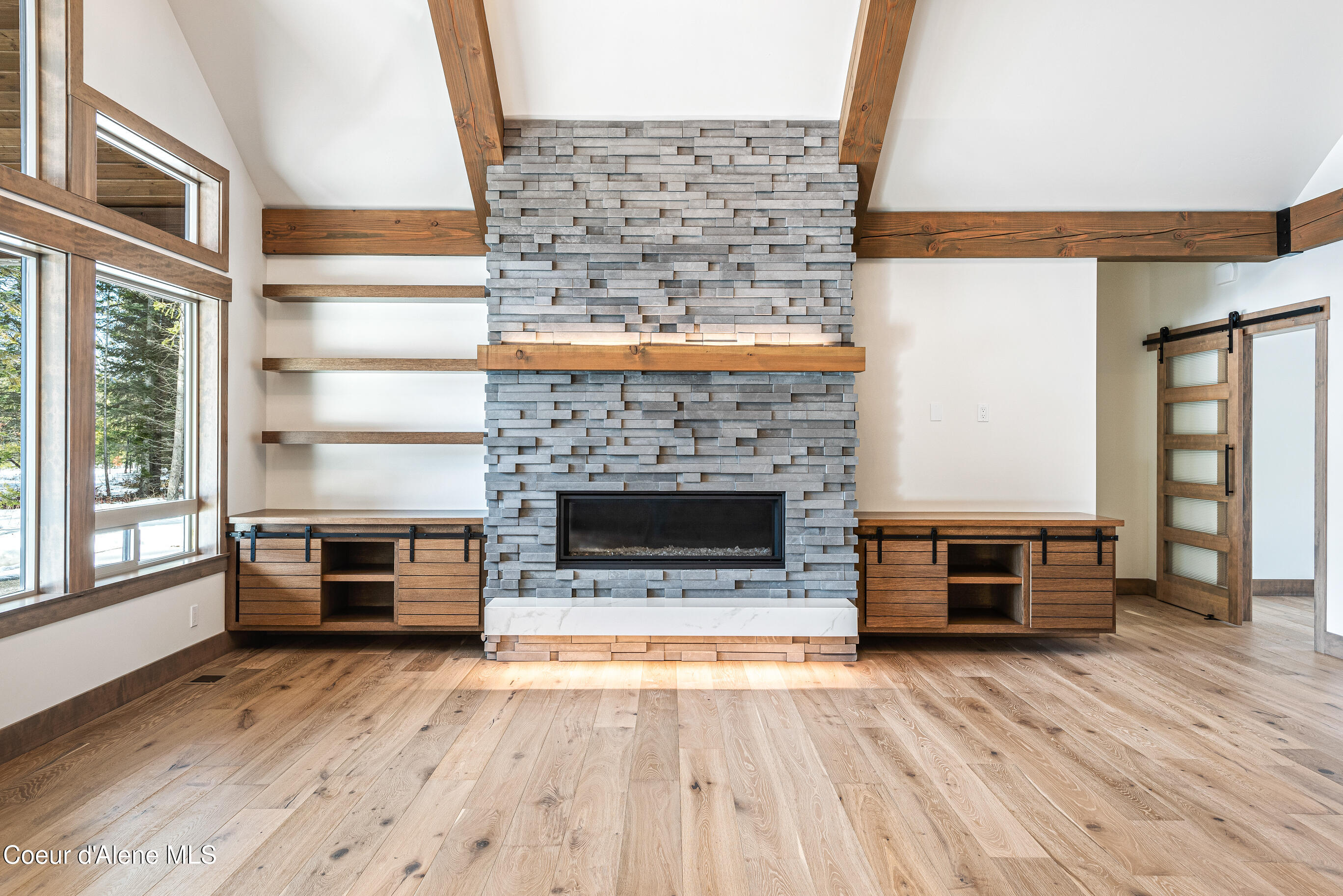 L3 B1 N Mountain View Rd