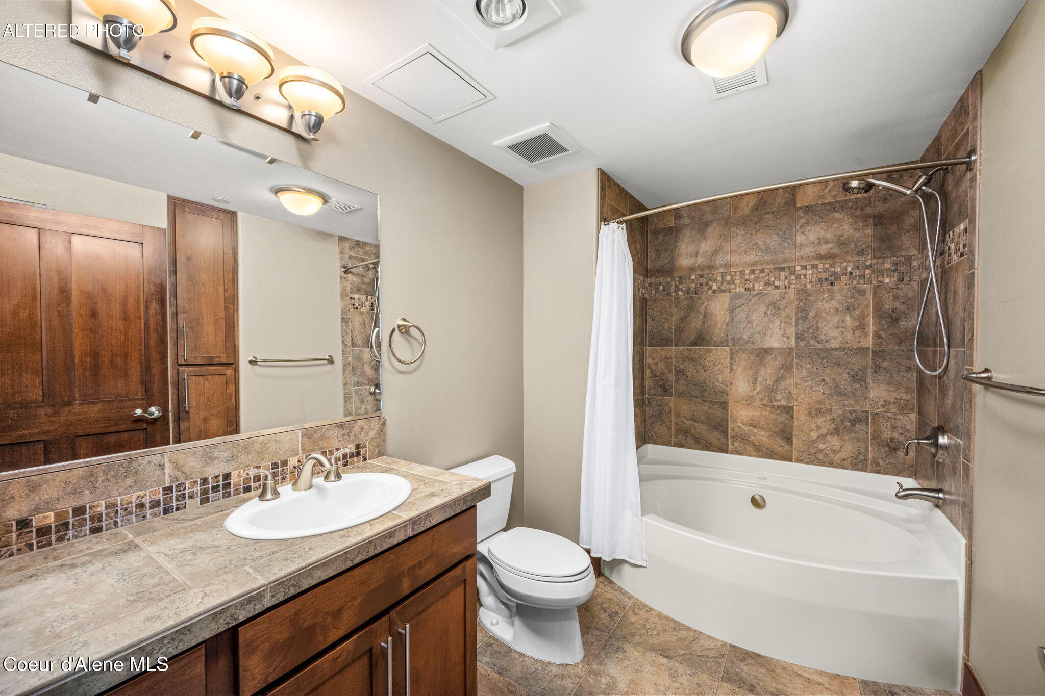 2050 N Main St, 207, Coeur d'Alene Unit: 207