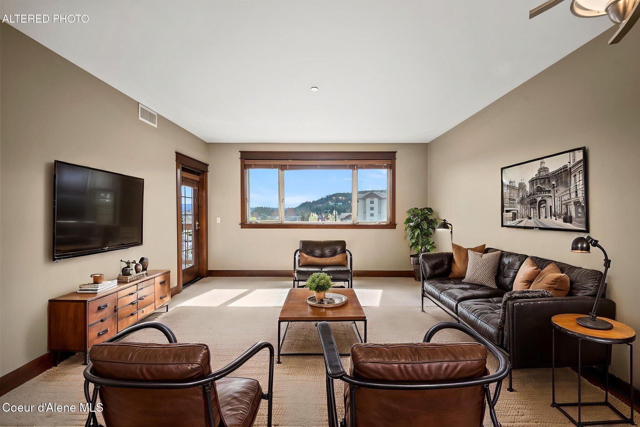 2050 N Main St, 207, Coeur d'Alene Unit: 207