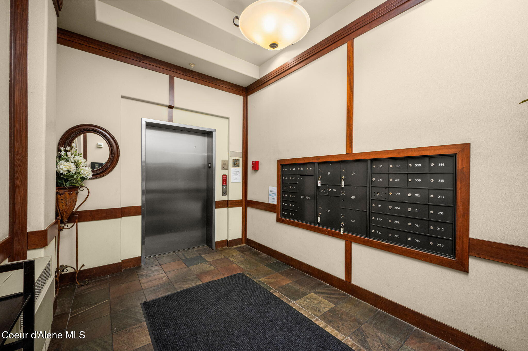 2050 N Main St, 207, Coeur d'Alene Unit: 207