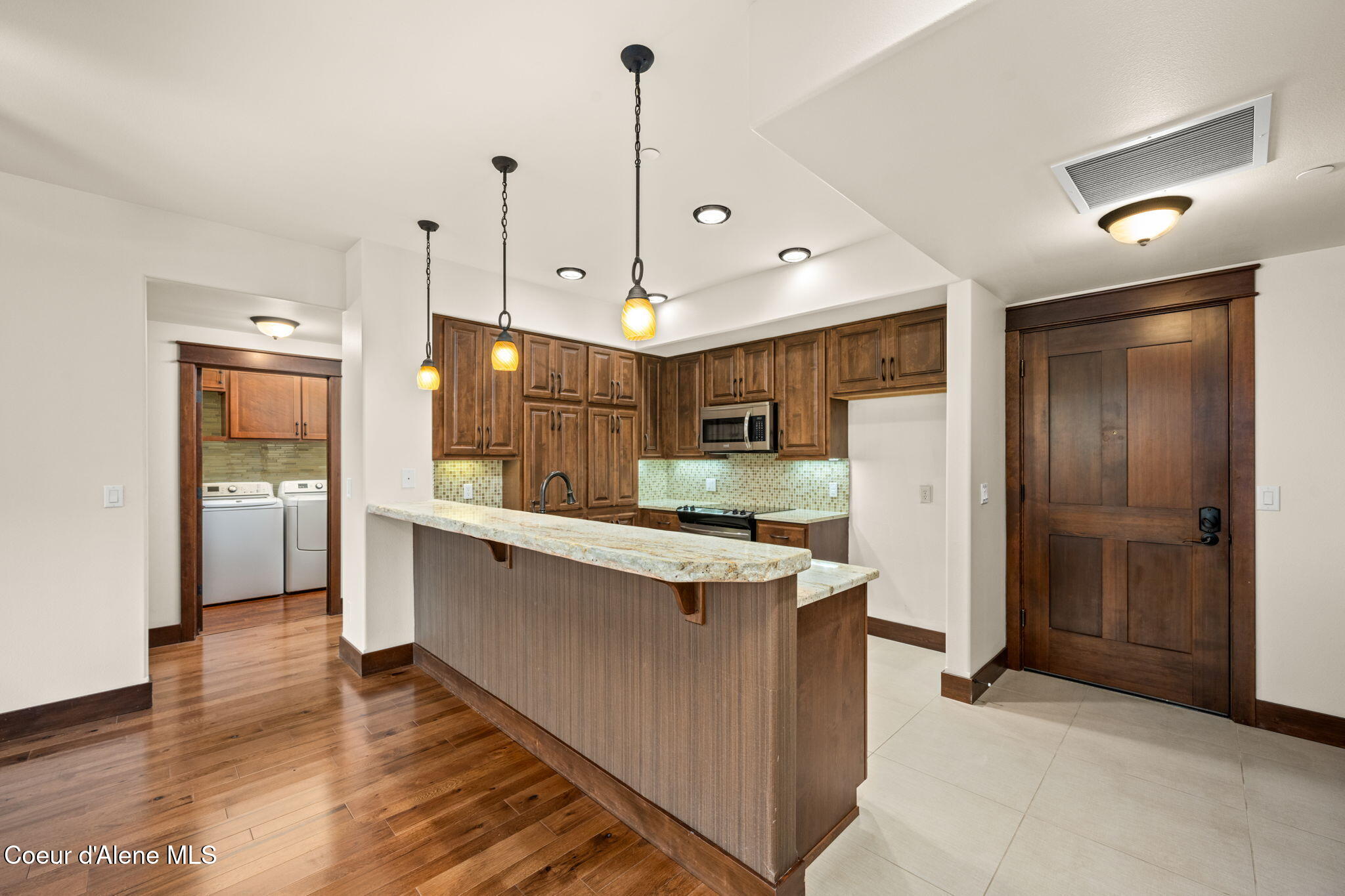 2050 N Main ST, 202, Coeur d'Alene Unit: 202