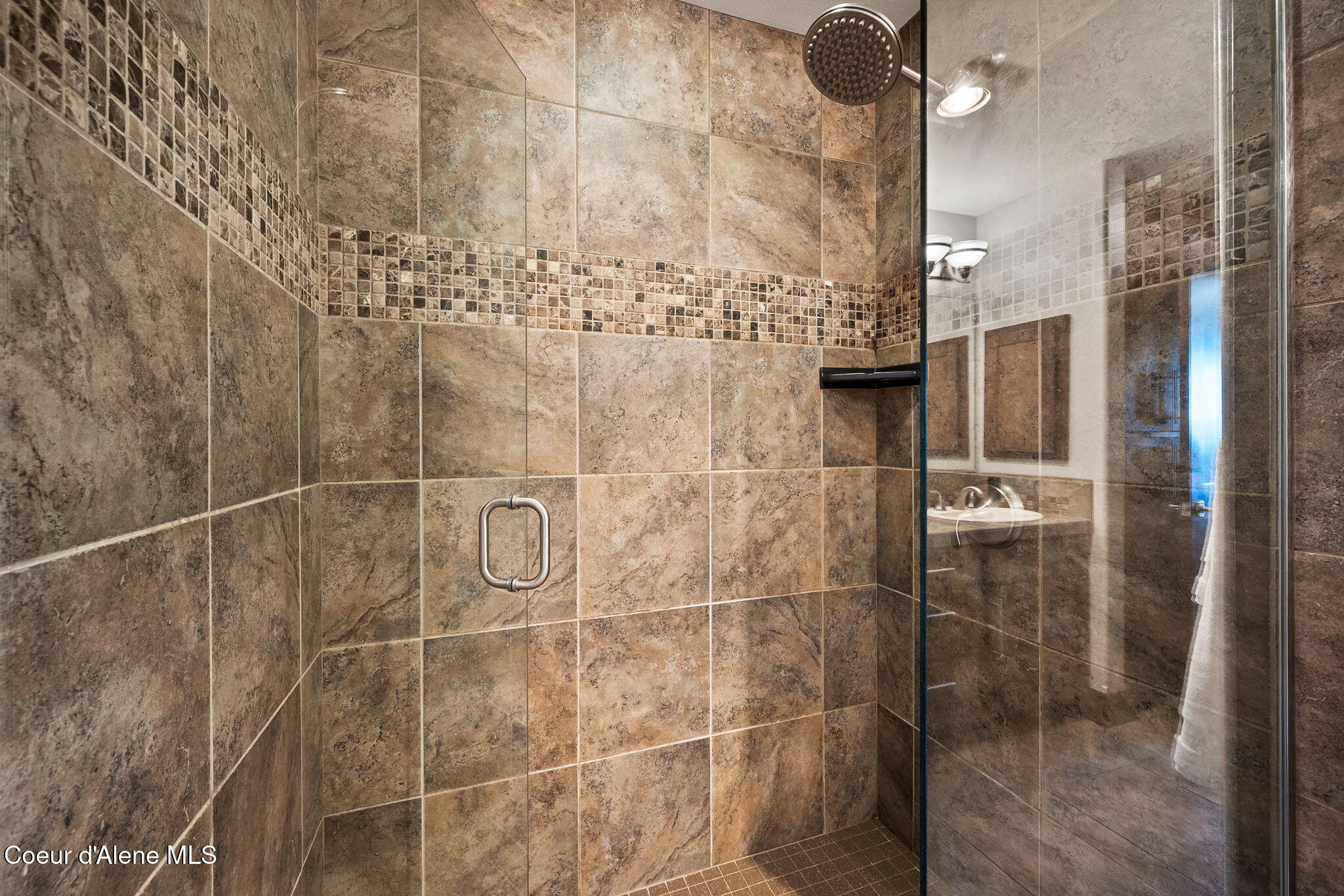 2050 N Main ST, 211, Coeur d'Alene Unit: 211