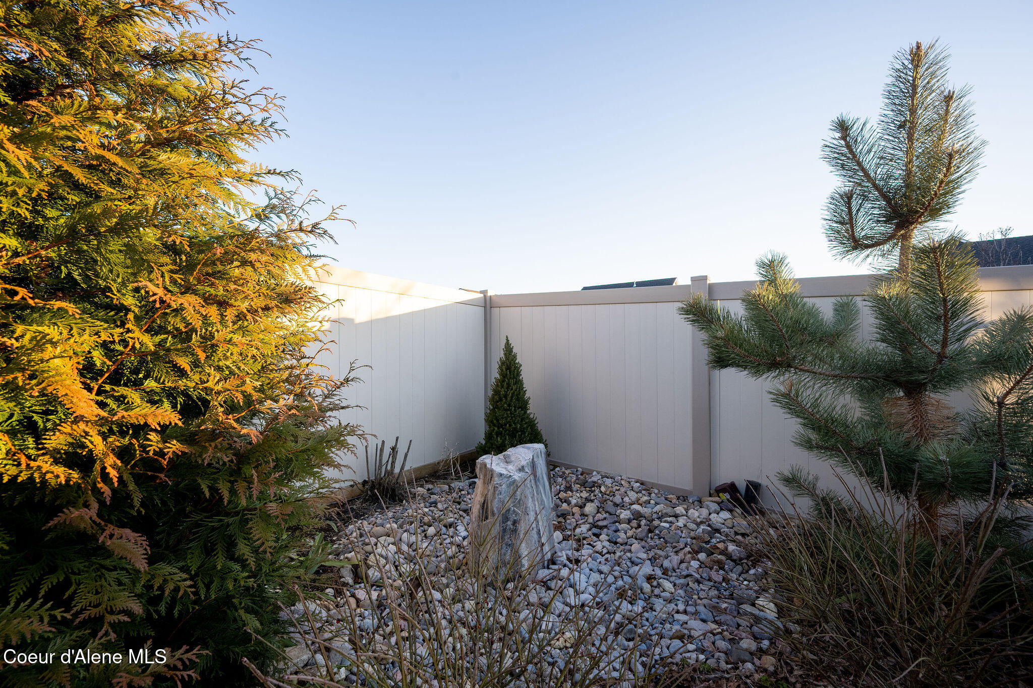 7996 N Hibiscus LN, Coeur d'Alene