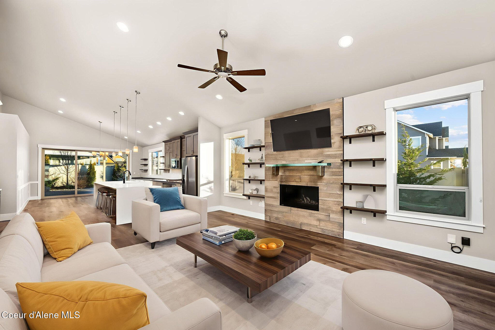 7996 N Hibiscus LN, Coeur d'Alene