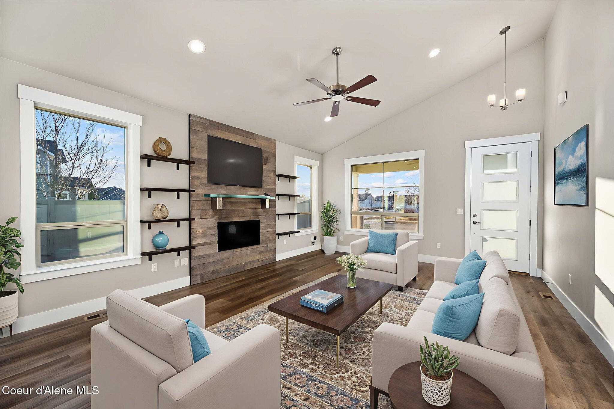 7996 N Hibiscus LN, Coeur d'Alene