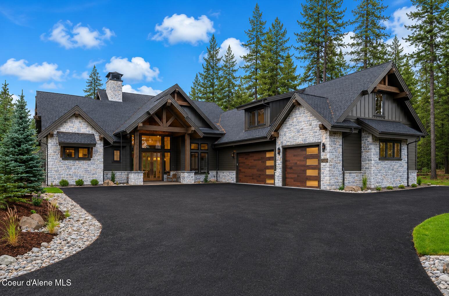 L11B1 N Mountain View Rd