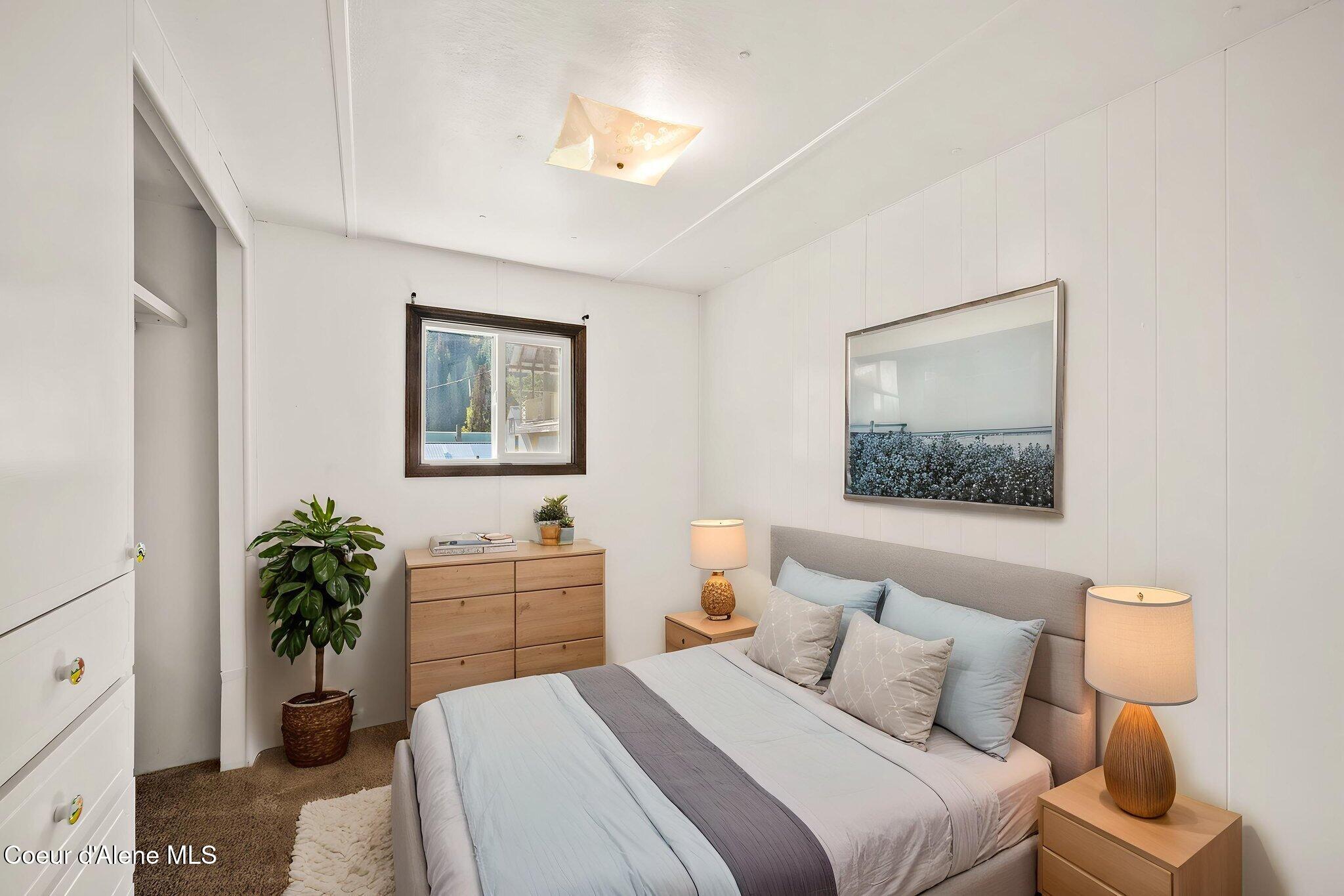 153 Burke RD