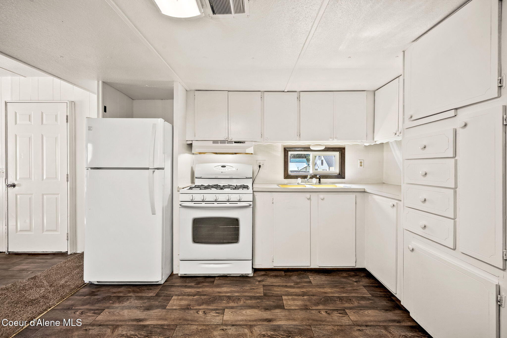 153 Burke RD