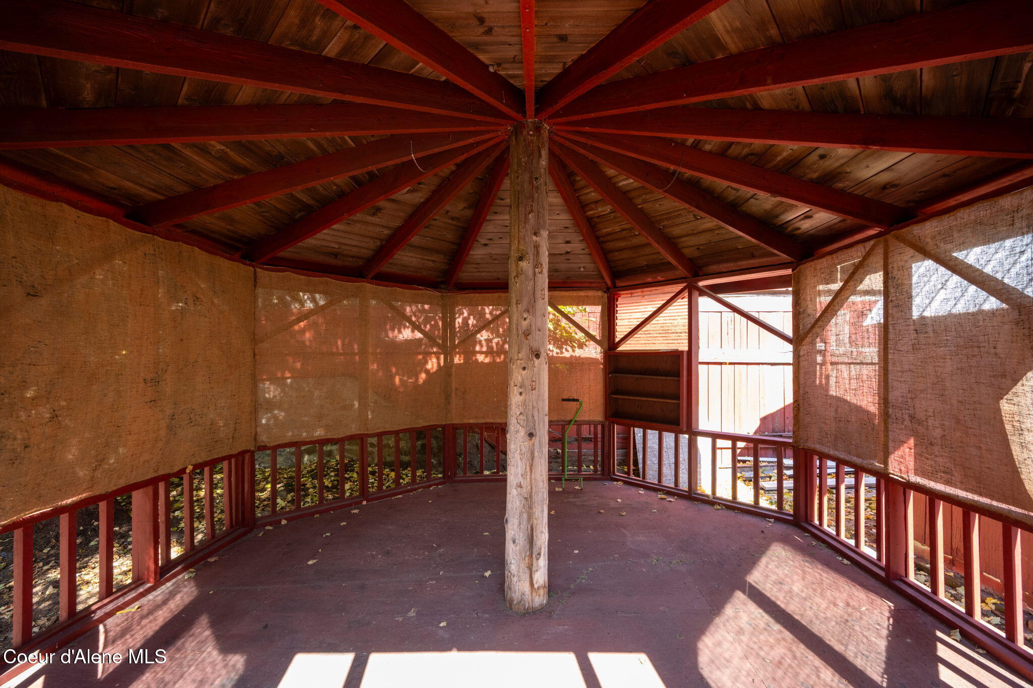 153 Burke RD