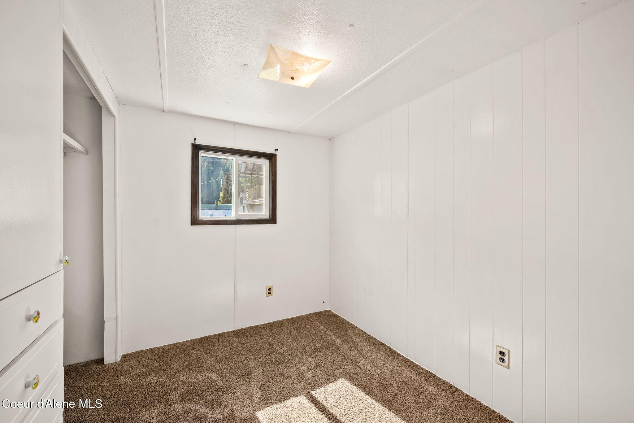 153 Burke RD