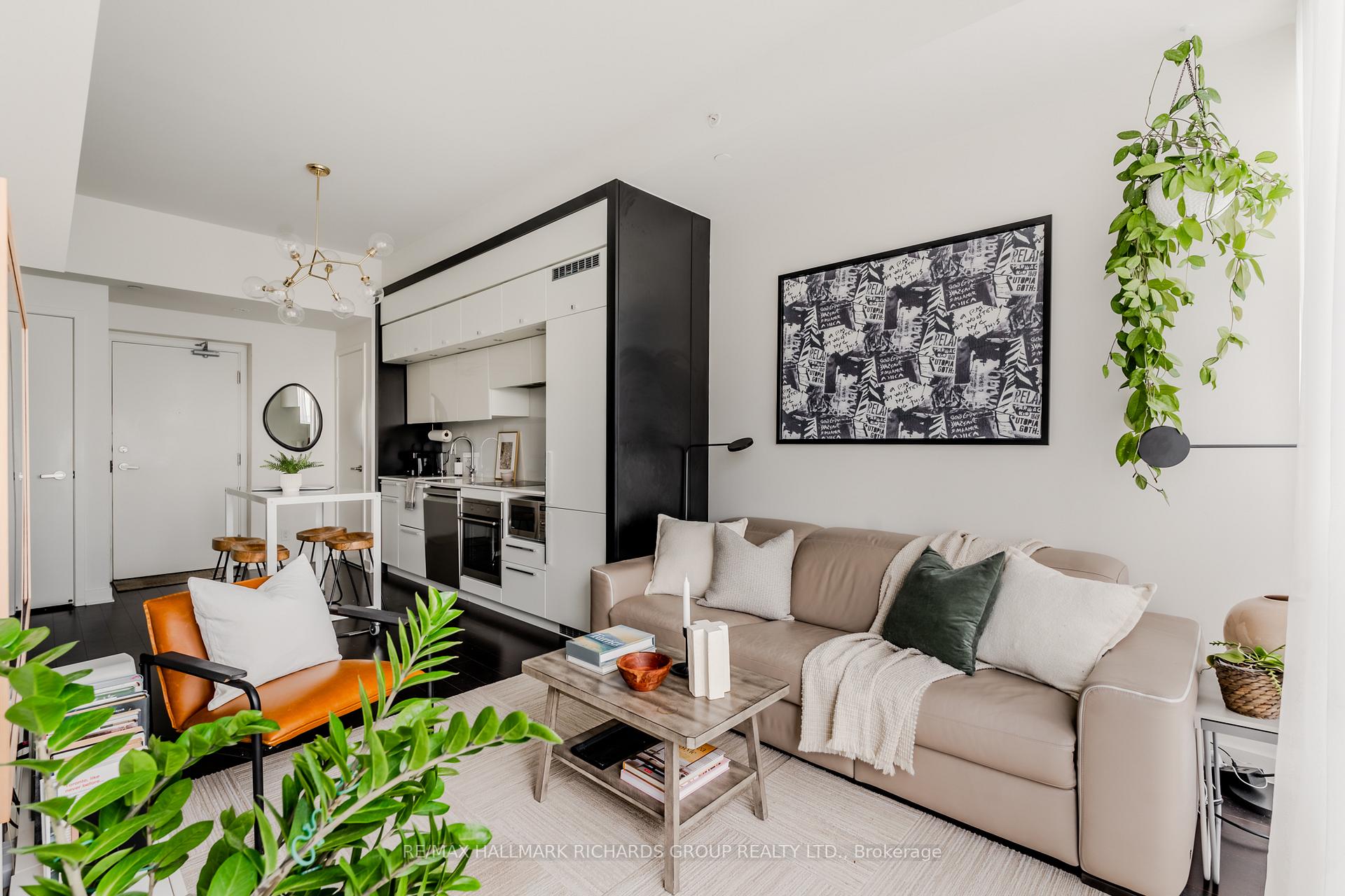 15 Grenville Street PH10, Toronto