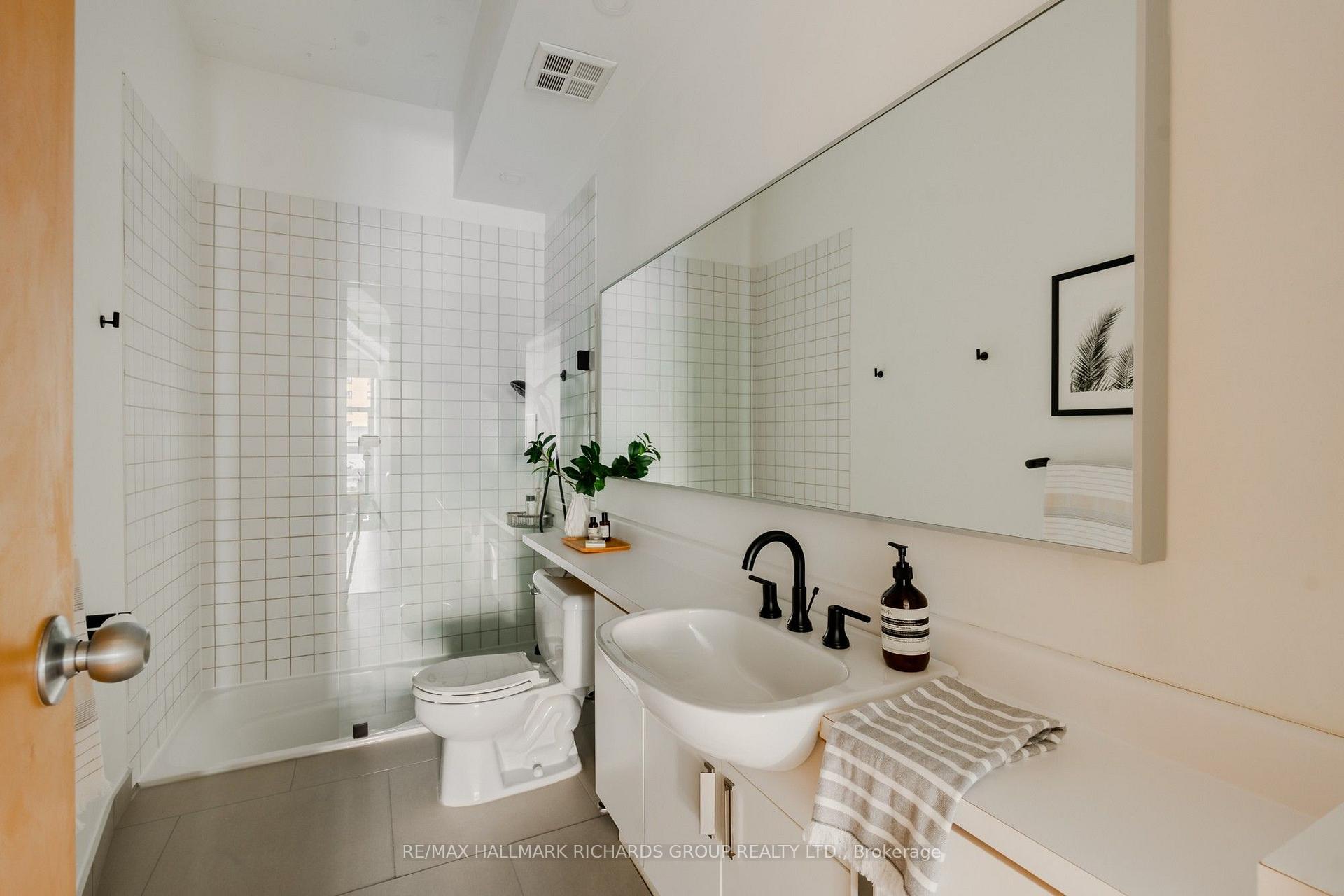 155 Dalhousie Street 515