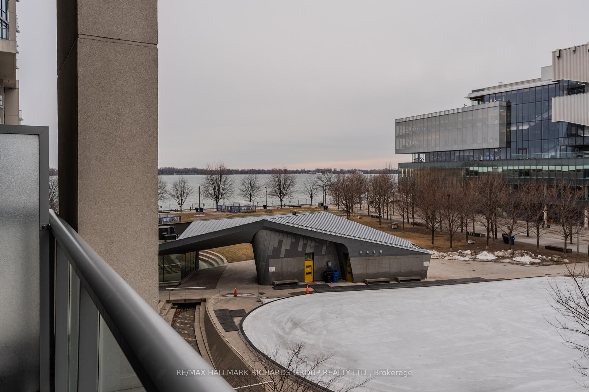 15 Merchants' Wharf N/A 340