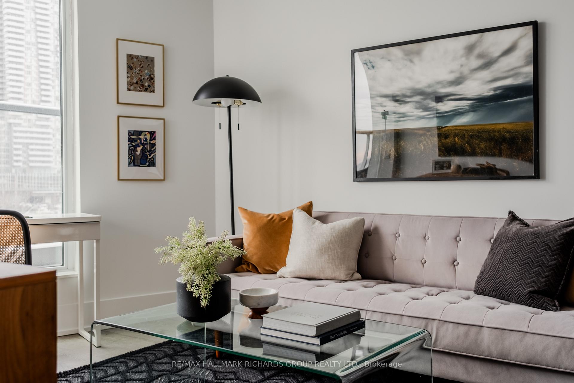 15 Merchants' Wharf, 340