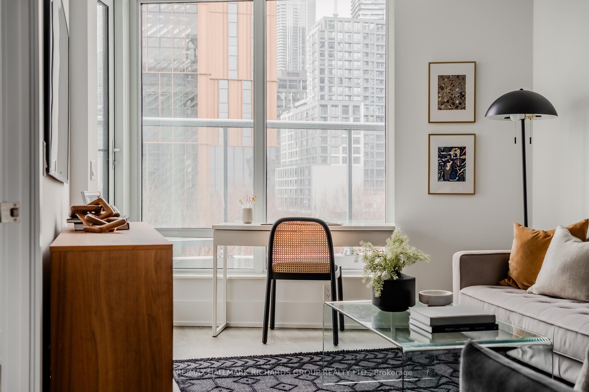 15 Merchants' Wharf, 340