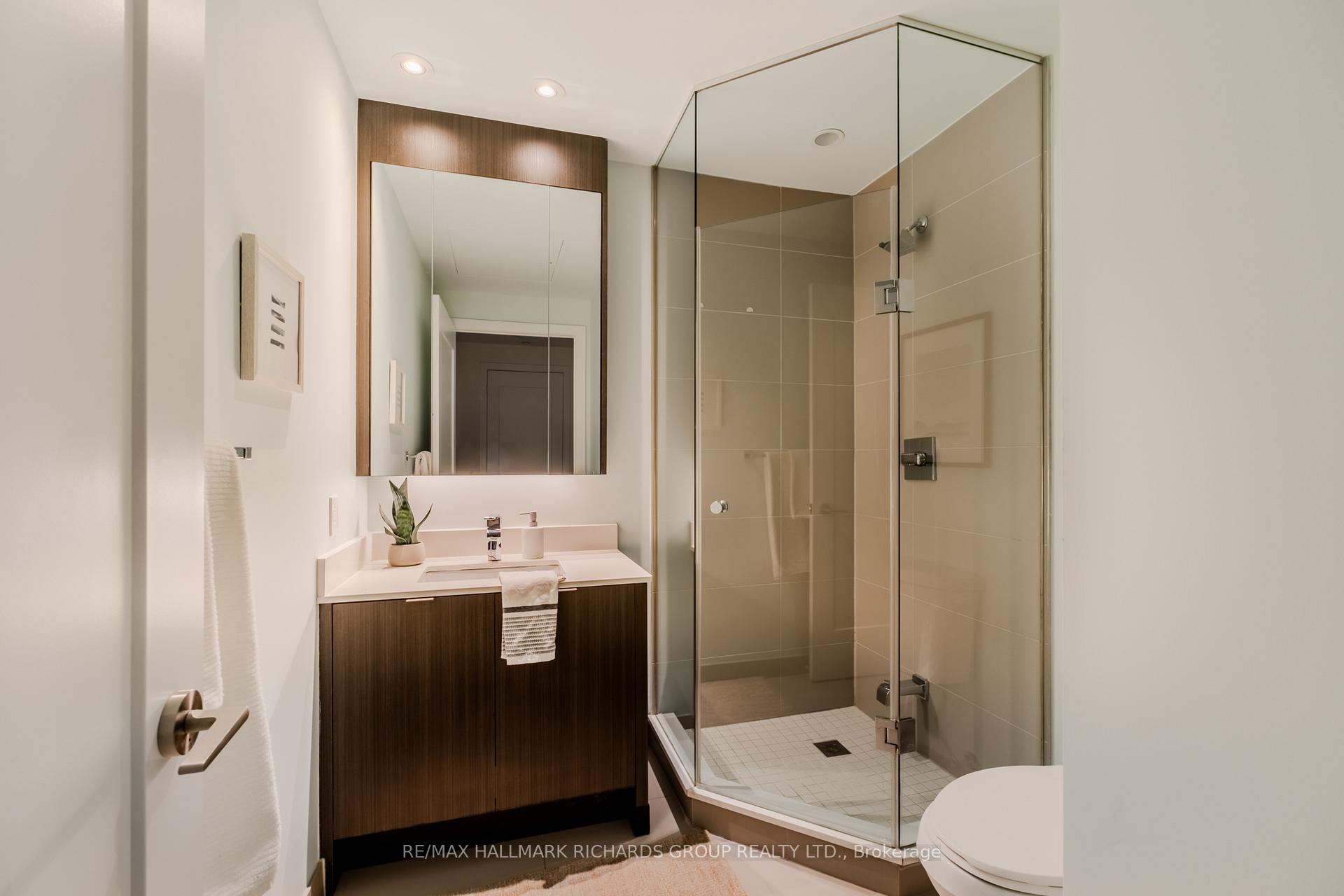 15 Merchants' Wharf, 340