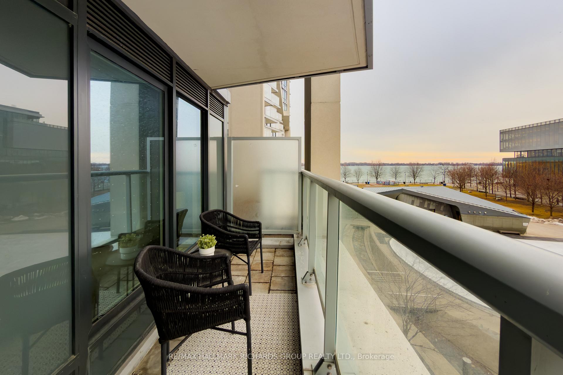 15 Merchants' Wharf, 340