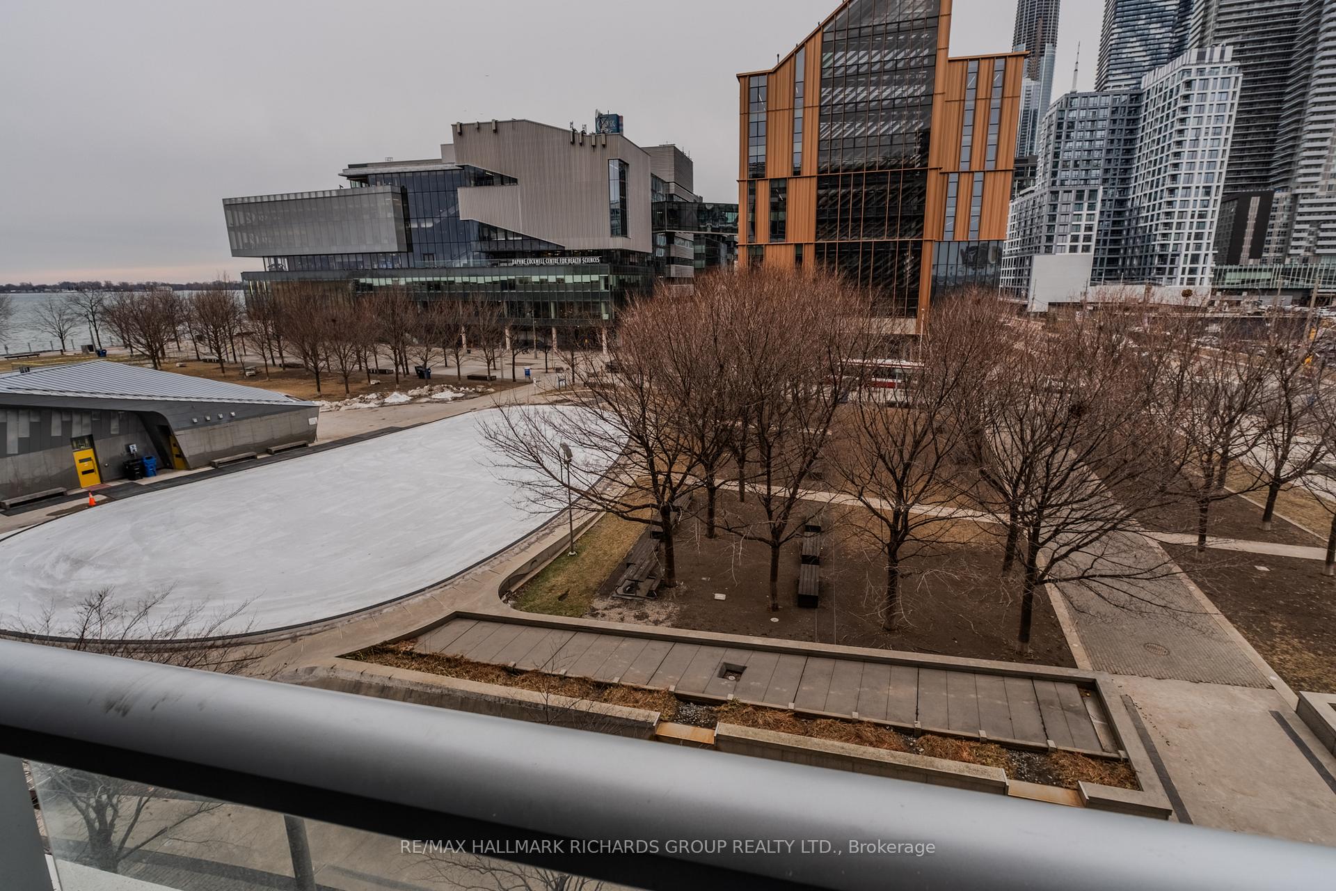 15 Merchants' Wharf N/A 340