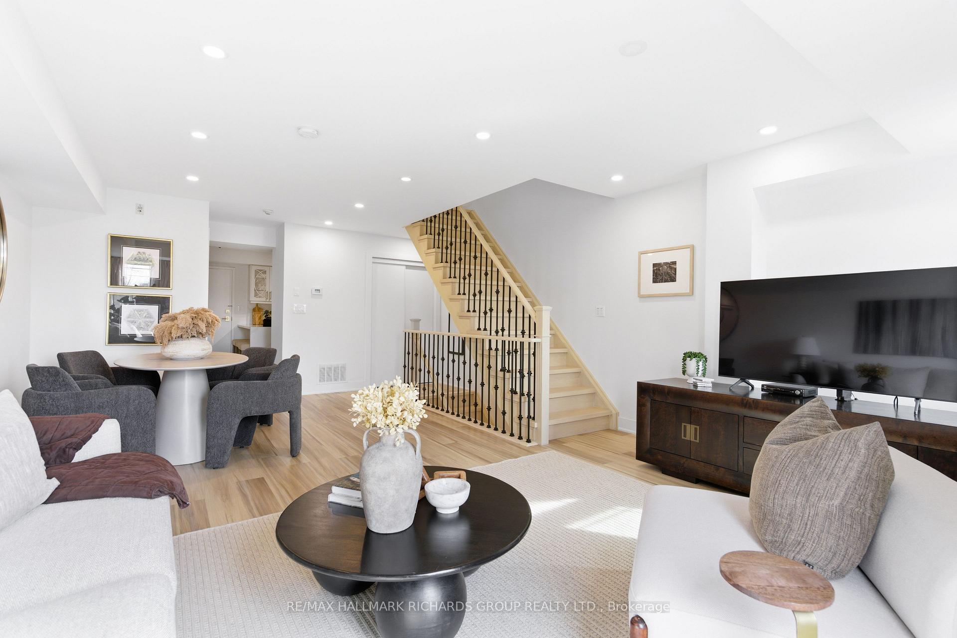 118 Finch Avenue W 8