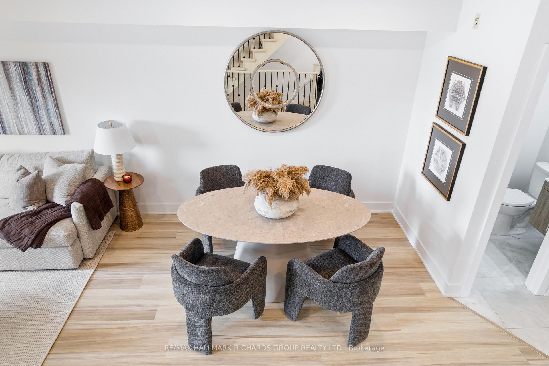 118 Finch Avenue W 8