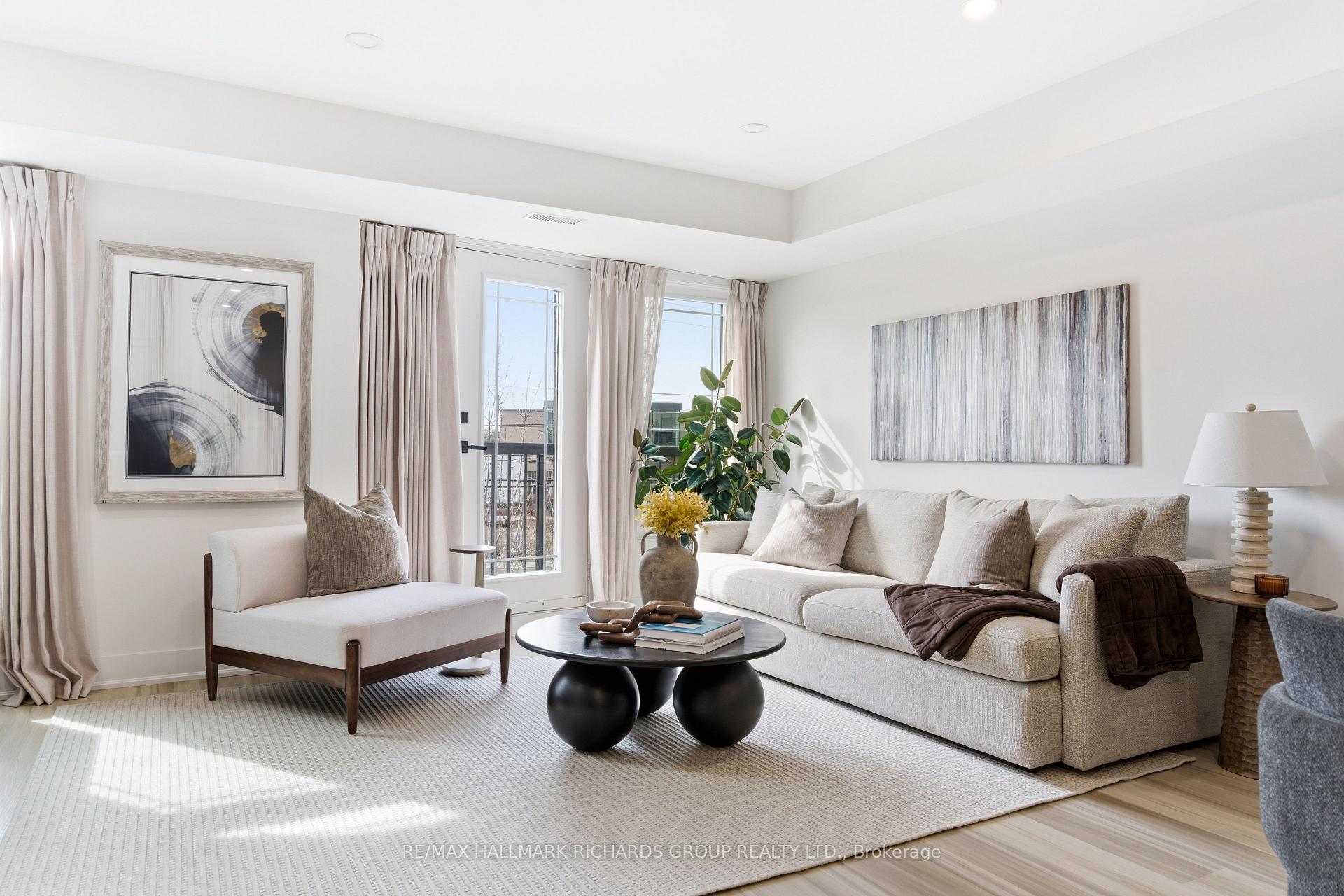 118 Finch Avenue W 8