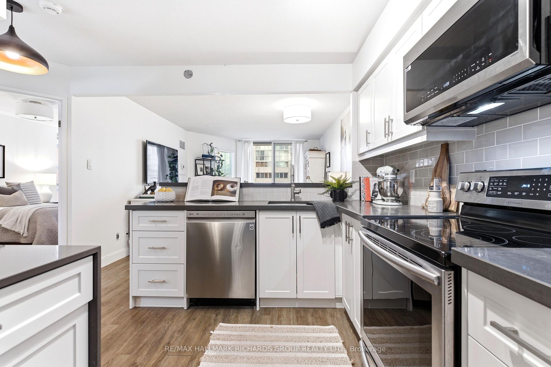 60 Homewood Avenue 501