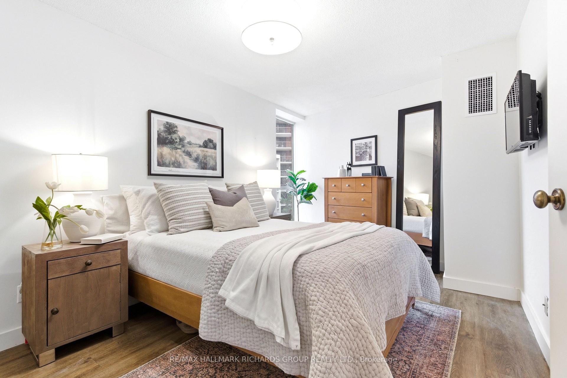 60 Homewood Avenue 501