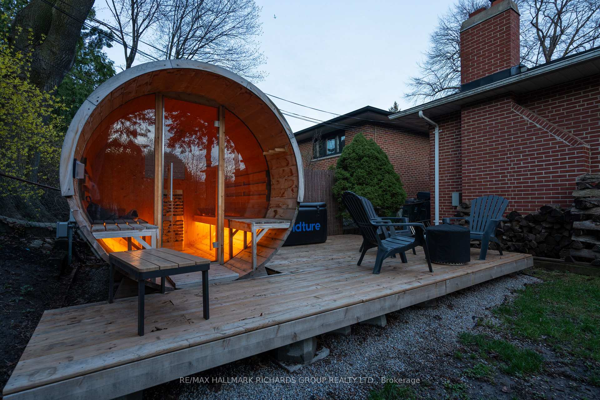 30 Fairhill Crescent