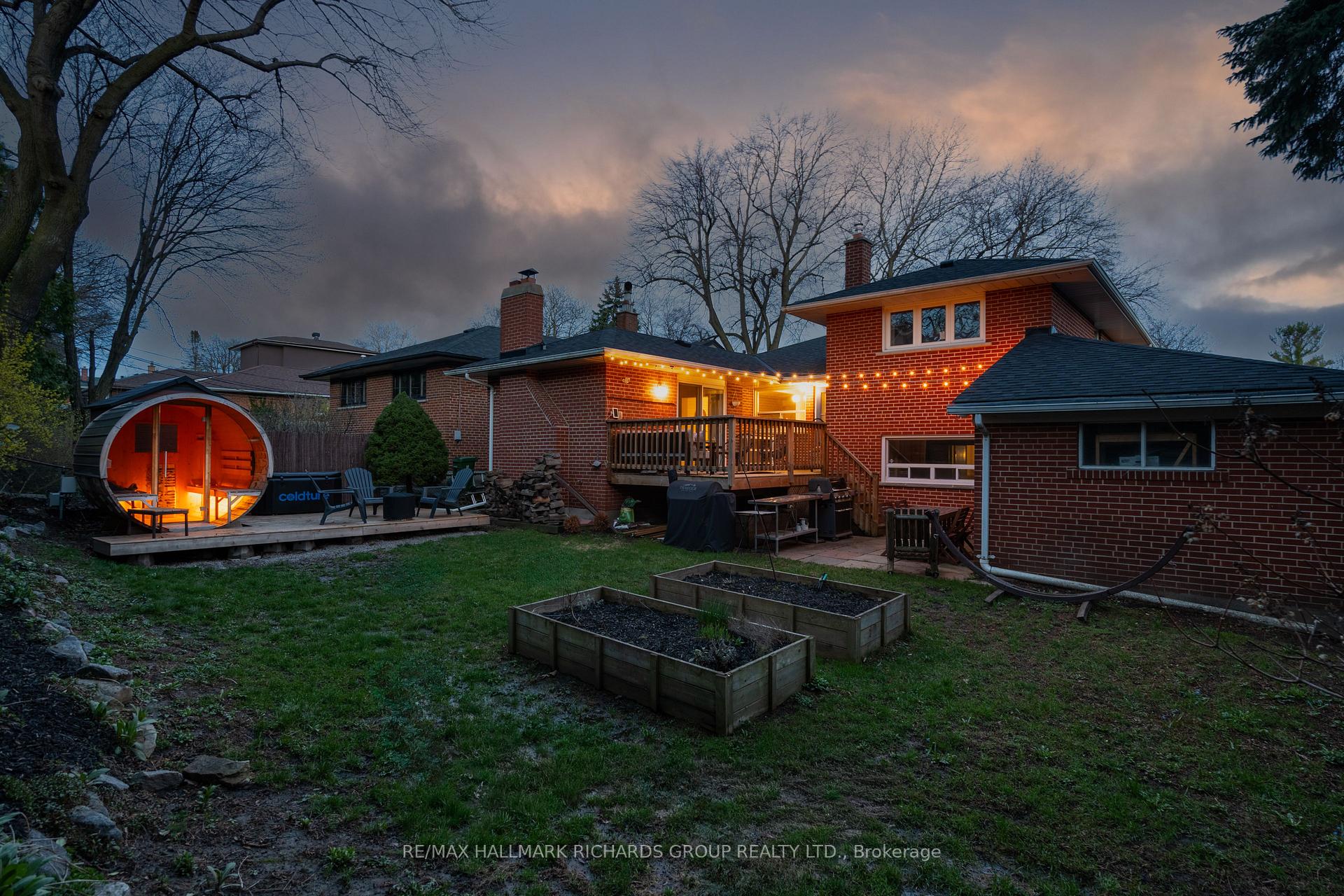 30 Fairhill Crescent