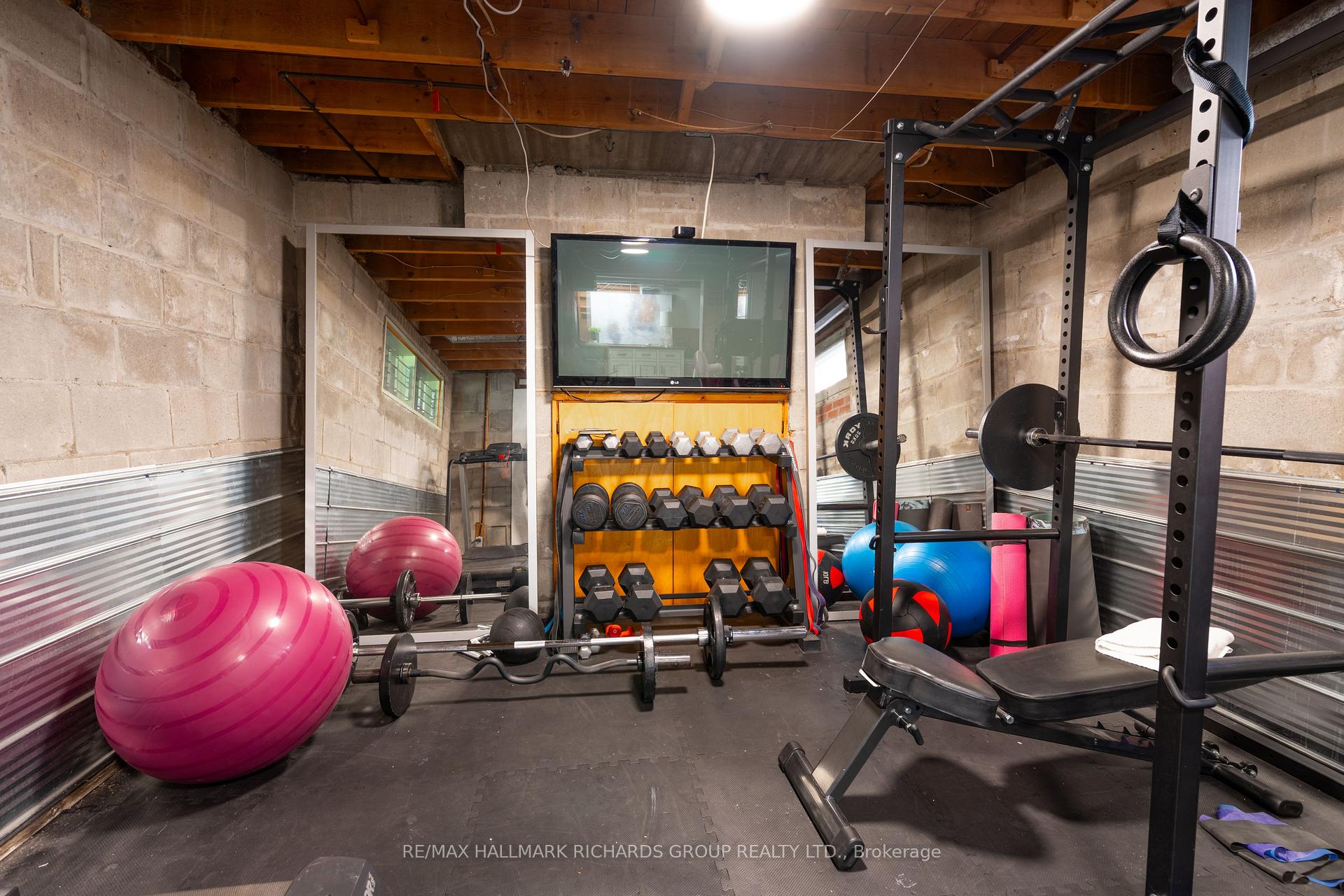 30 Fairhill Crescent